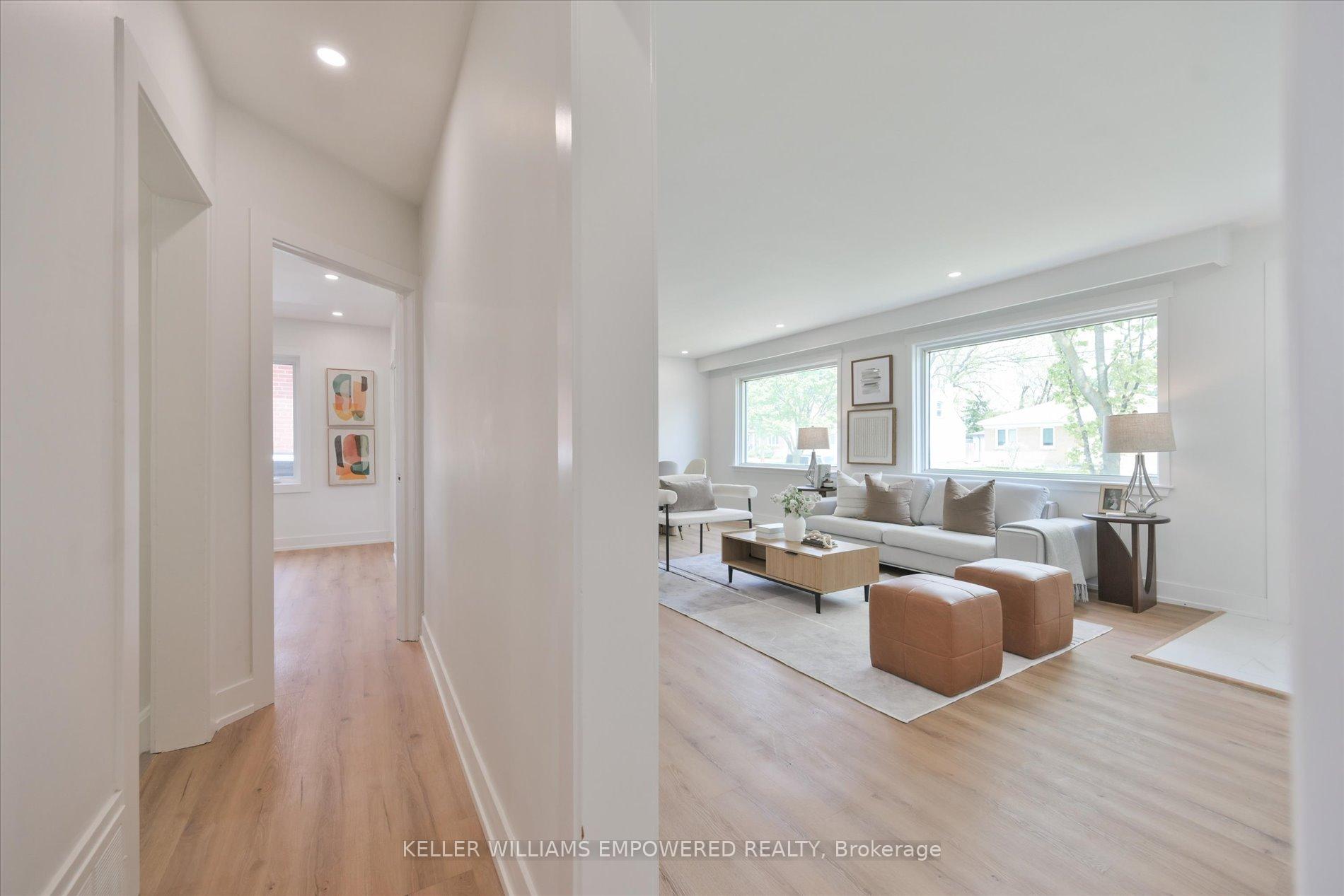 Photo 20 of 42 Deerhurst Avenue, North York, Humberlea-Pelmo Park — HOMEH