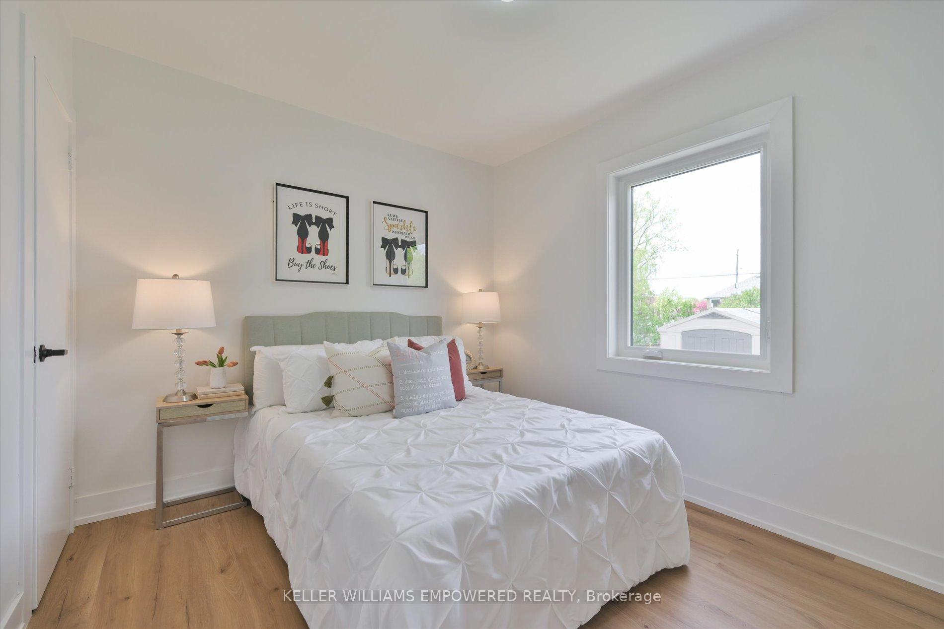 Photo 24 of 42 Deerhurst Avenue, North York, Humberlea-Pelmo Park — HOMEH