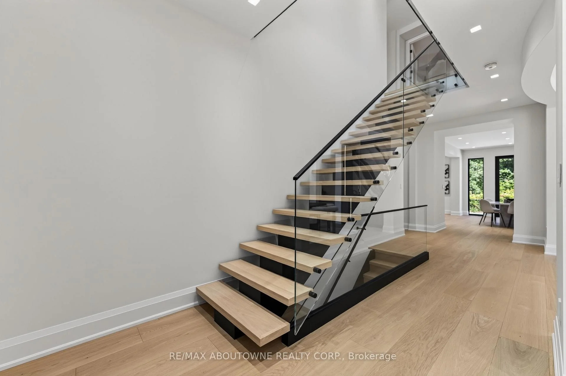 Photo 3 of 197 Polly Drive, Oakville, Glenorchy — HOMEH