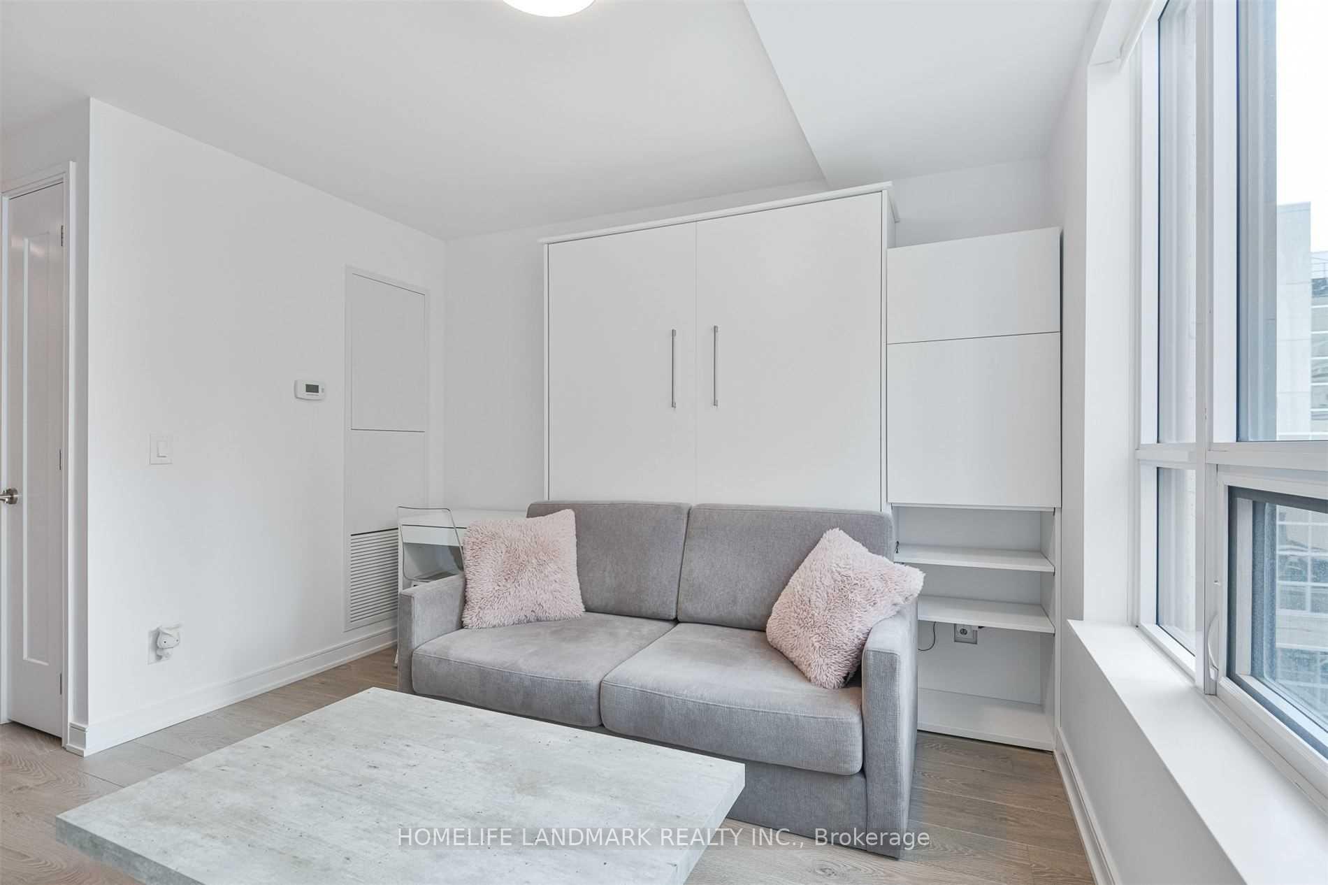 Photo 6 of Unit 1012, 88 Scott Street, Toronto, Church-Yonge Corridor — HOMEH
