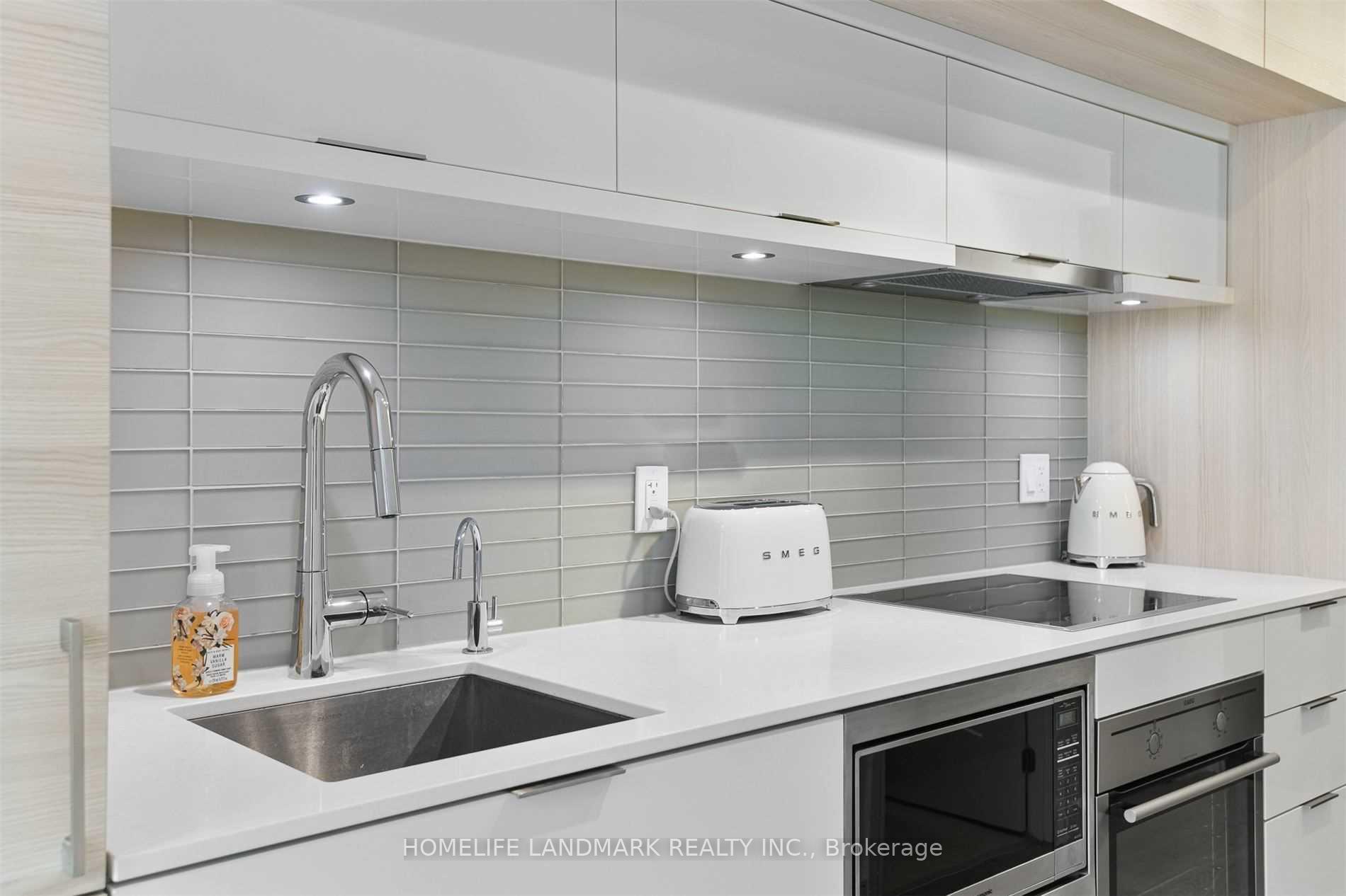 Photo 9 of Unit 1012, 88 Scott Street, Toronto, Church-Yonge Corridor — HOMEH