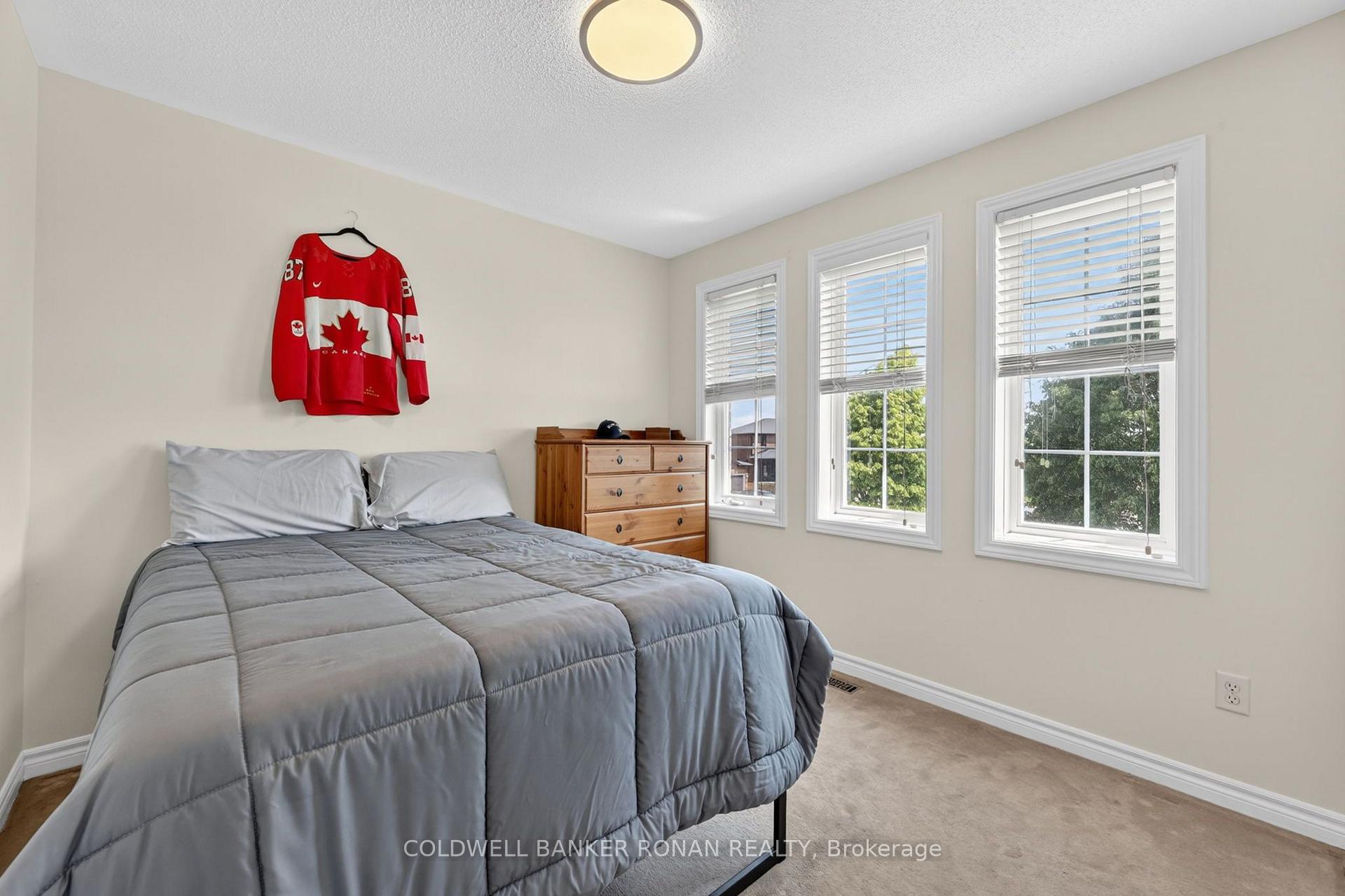 Photo 23 of 24 Ryan Court, Barrie, Little Lake — HOMEH