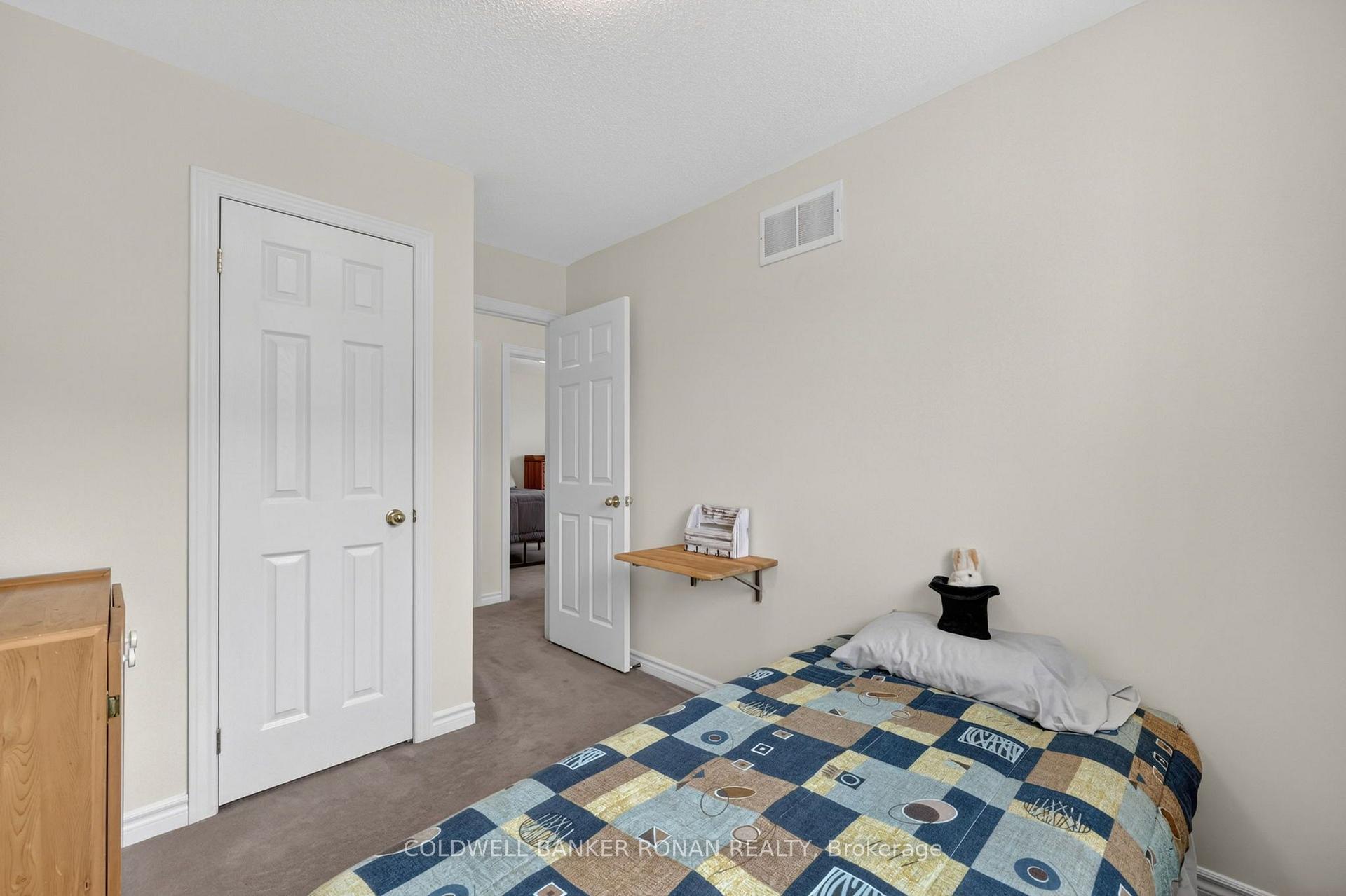 Photo 26 of 24 Ryan Court, Barrie, Little Lake — HOMEH
