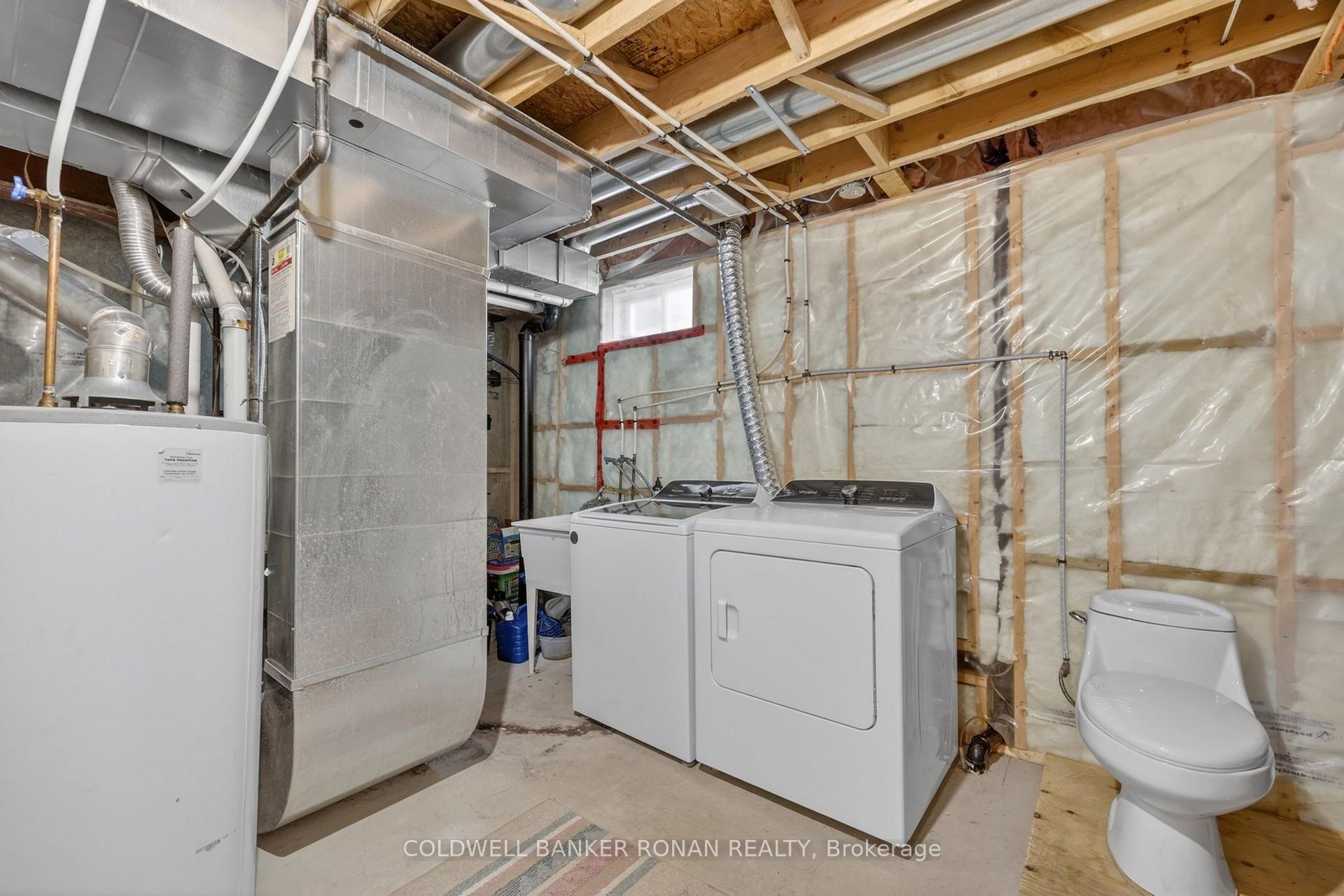 Photo 40 of 24 Ryan Court, Barrie, Little Lake — HOMEH
