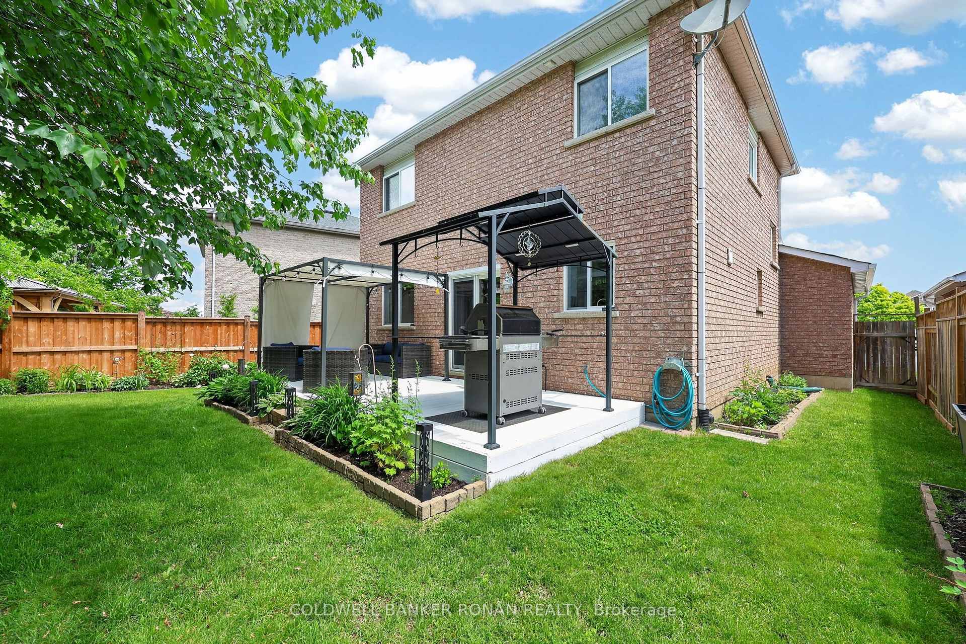 Photo 48 of 24 Ryan Court, Barrie, Little Lake — HOMEH