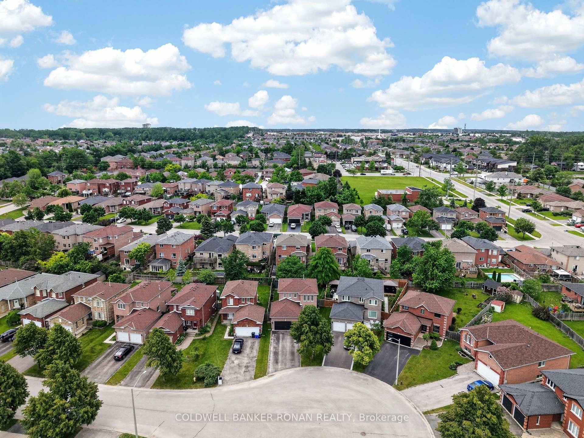 Photo 49 of 24 Ryan Court, Barrie, Little Lake — HOMEH