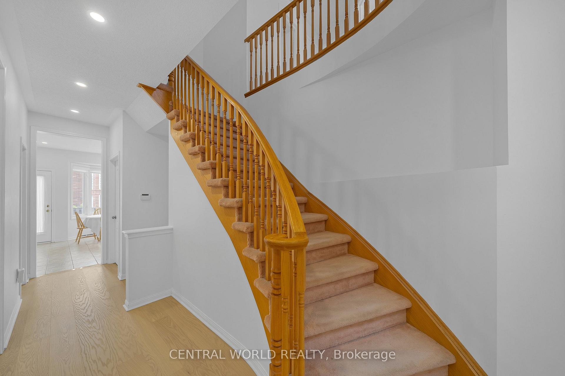 Photo 18 of 93 Majestic Drive, Markham, Berczy — HOMEH
