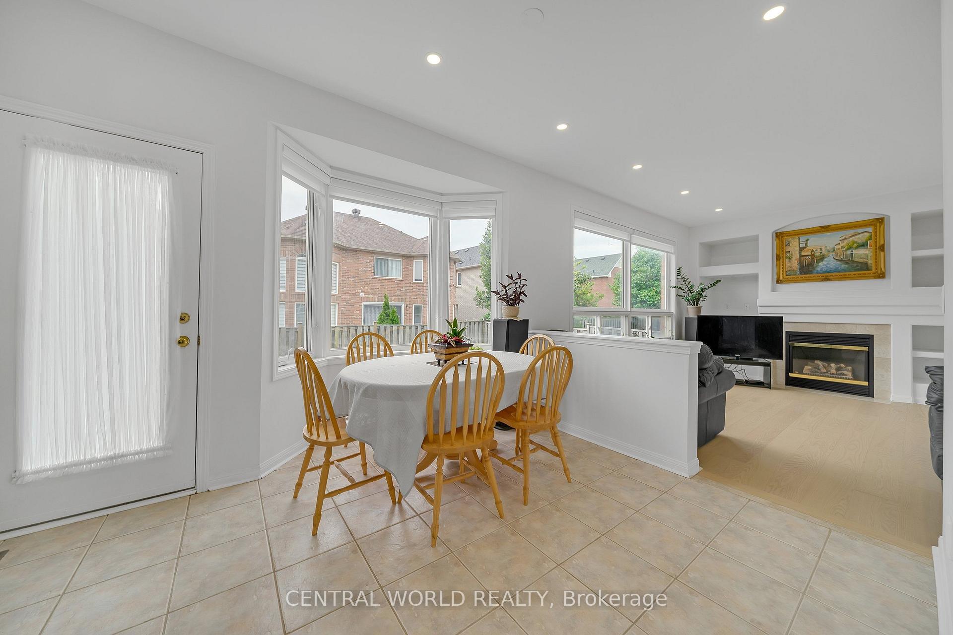 Photo 20 of 93 Majestic Drive, Markham, Berczy — HOMEH