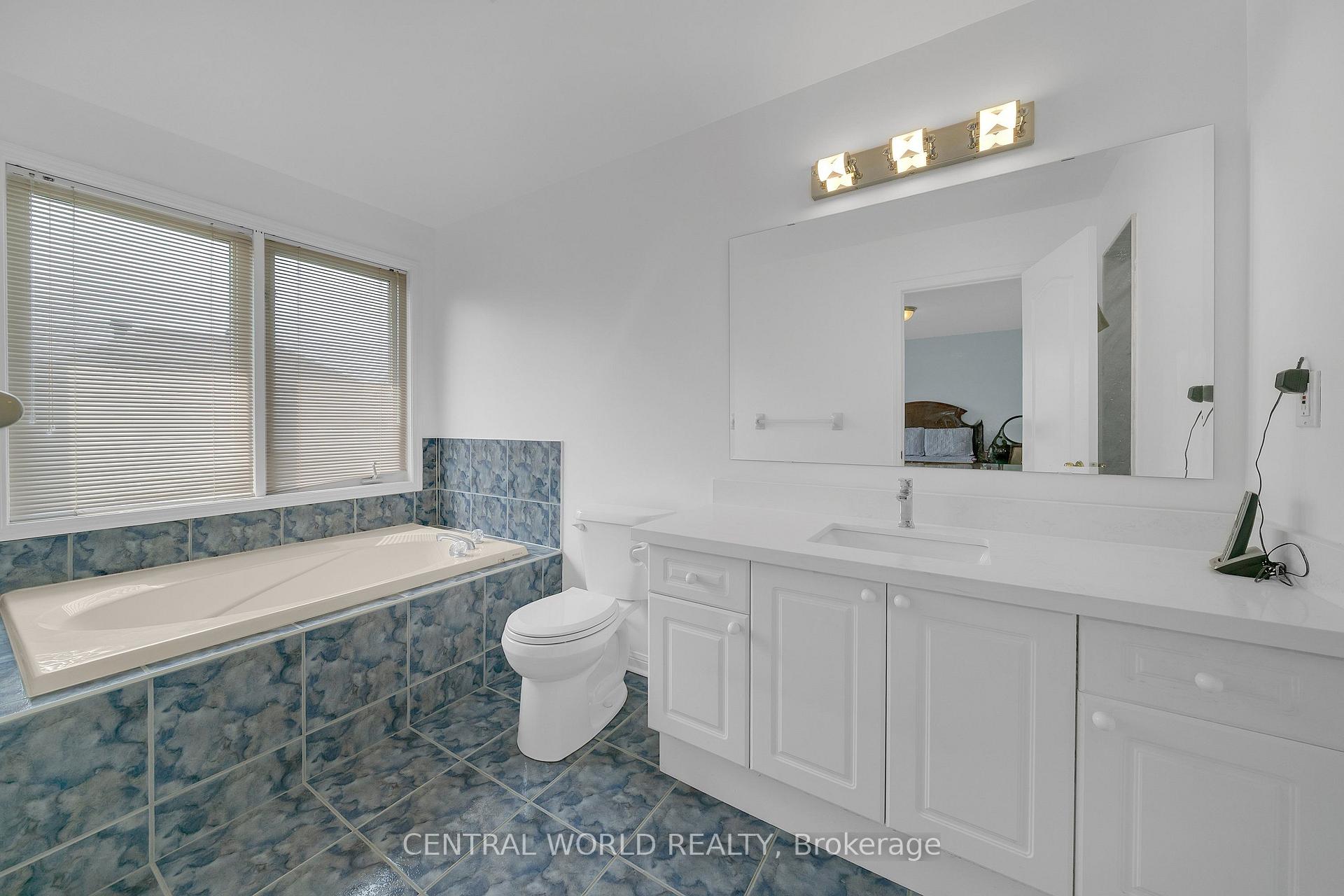 Photo 38 of 93 Majestic Drive, Markham, Berczy — HOMEH