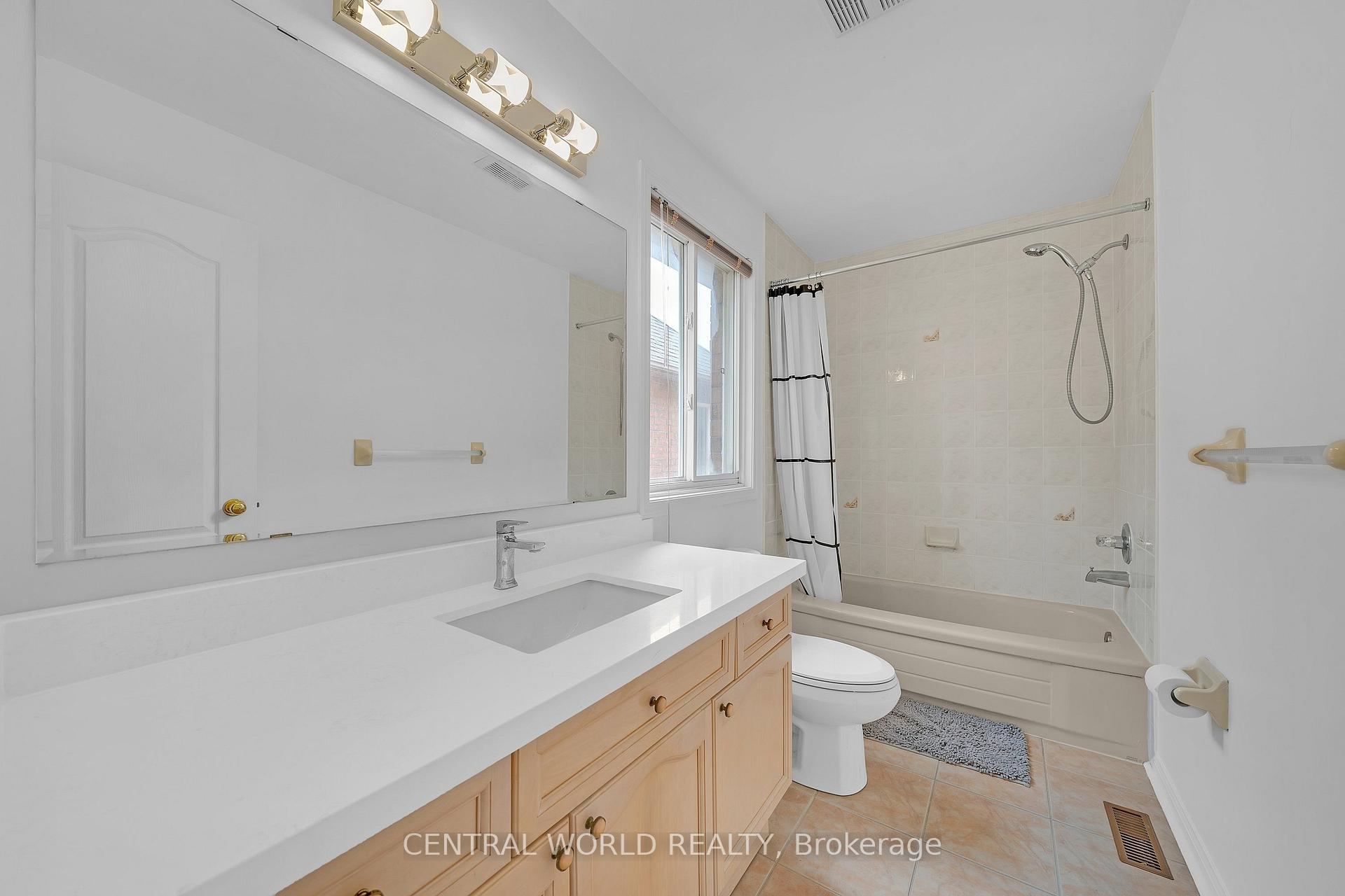 Photo 42 of 93 Majestic Drive, Markham, Berczy — HOMEH