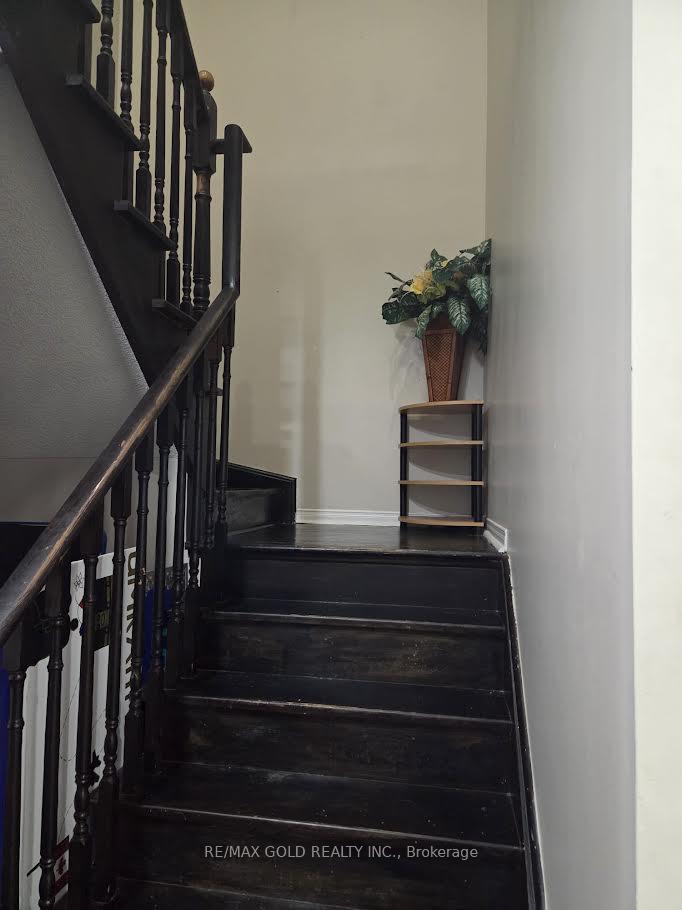 Photo 19 of 69 Personna Circle, Brampton, Credit Valley — HOMEH