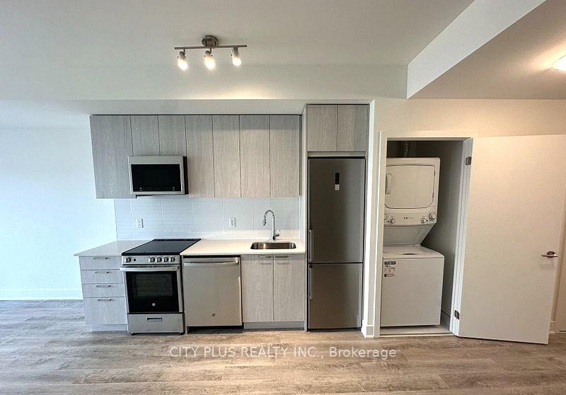 Photo 2 of Unit 601, 185 Deerfield Road, Newmarket, Central Newmarket — HOMEH