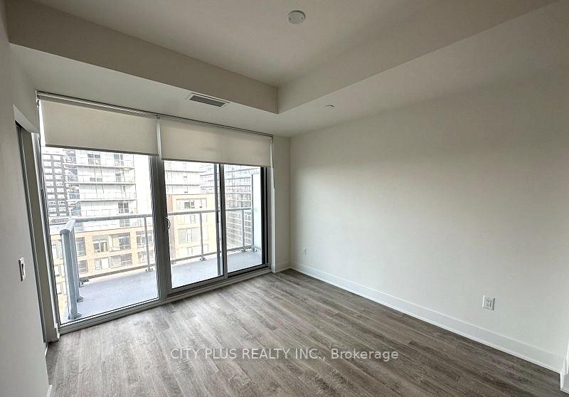 Photo 5 of Unit 601, 185 Deerfield Road, Newmarket, Central Newmarket — HOMEH
