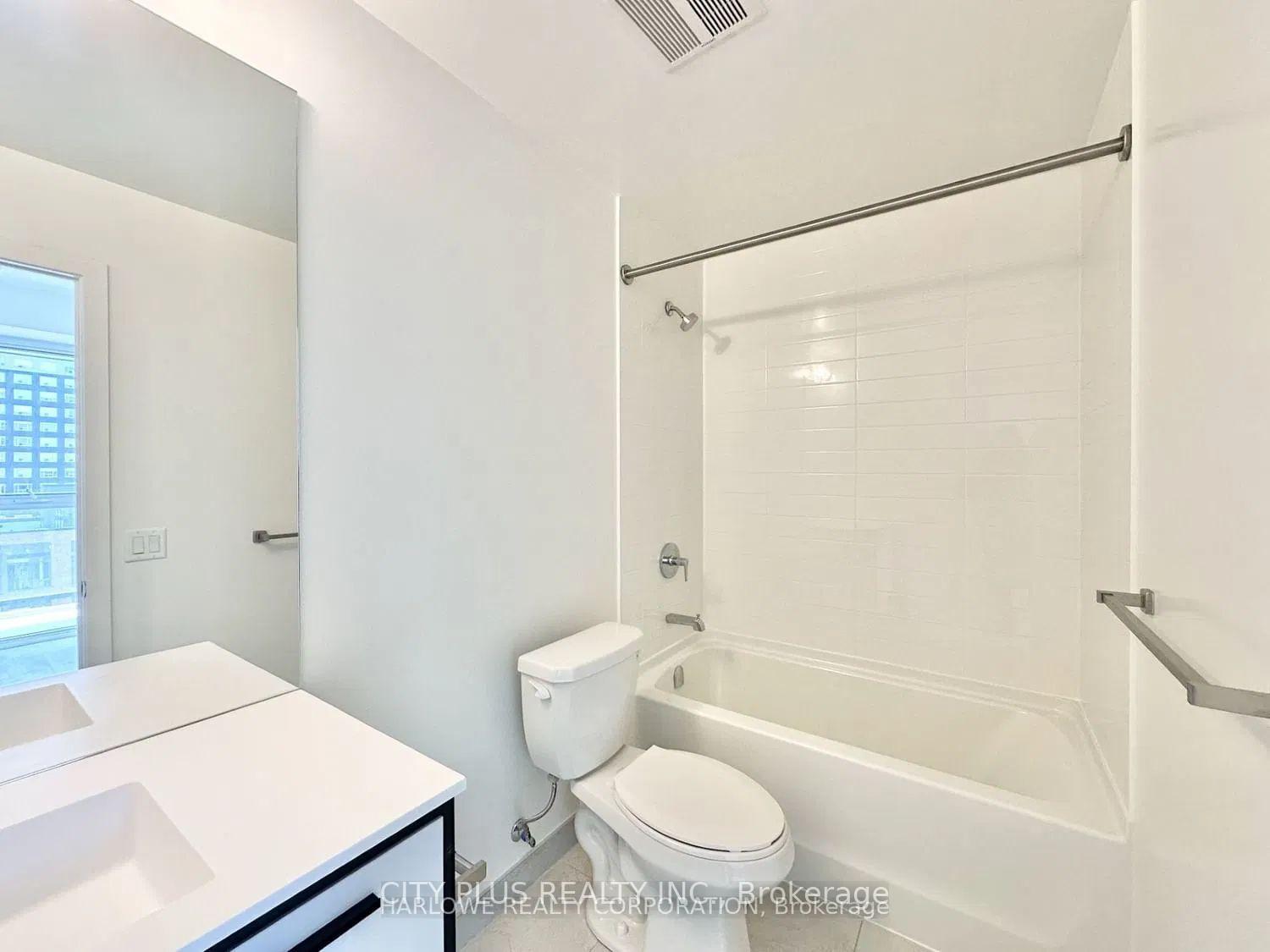 Photo 9 of Unit 601, 185 Deerfield Road, Newmarket, Central Newmarket — HOMEH