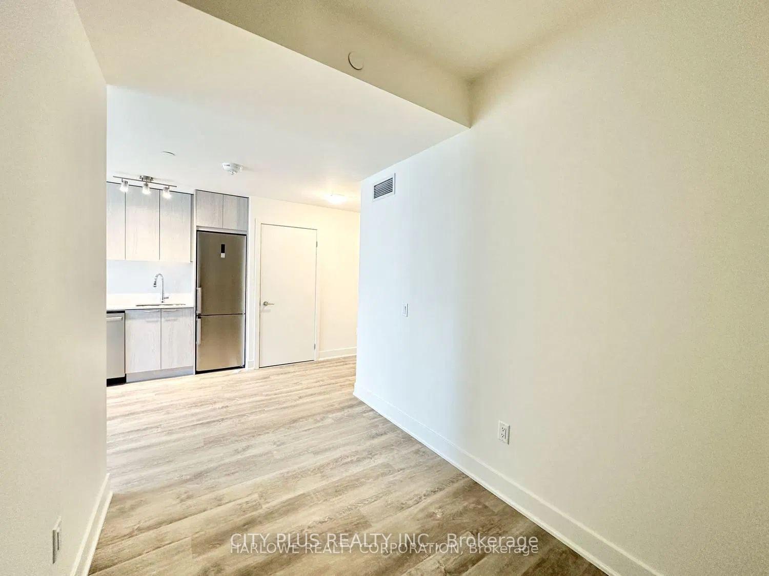 Photo 11 of Unit 601, 185 Deerfield Road, Newmarket, Central Newmarket — HOMEH
