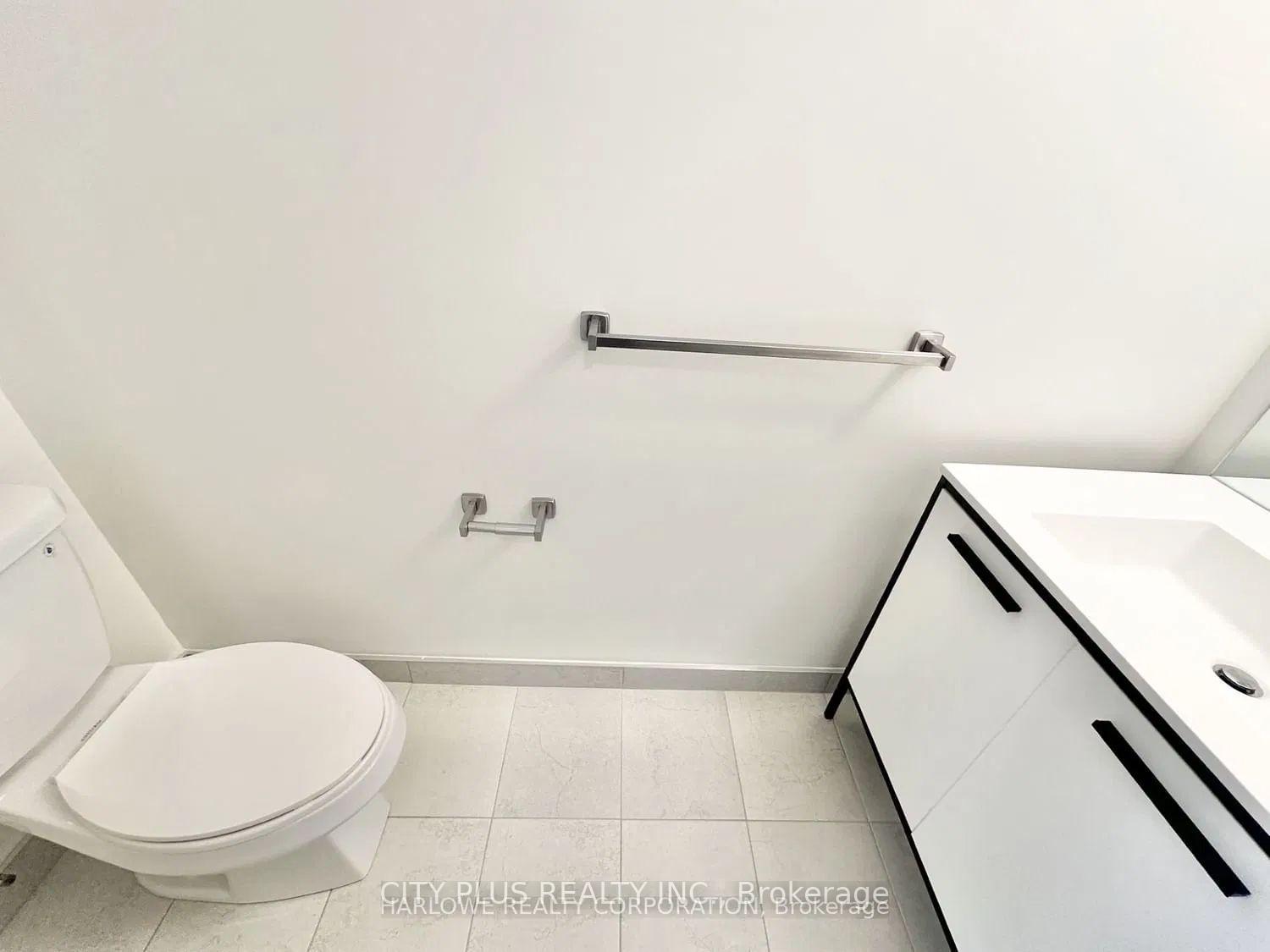 Photo 15 of Unit 601, 185 Deerfield Road, Newmarket, Central Newmarket — HOMEH
