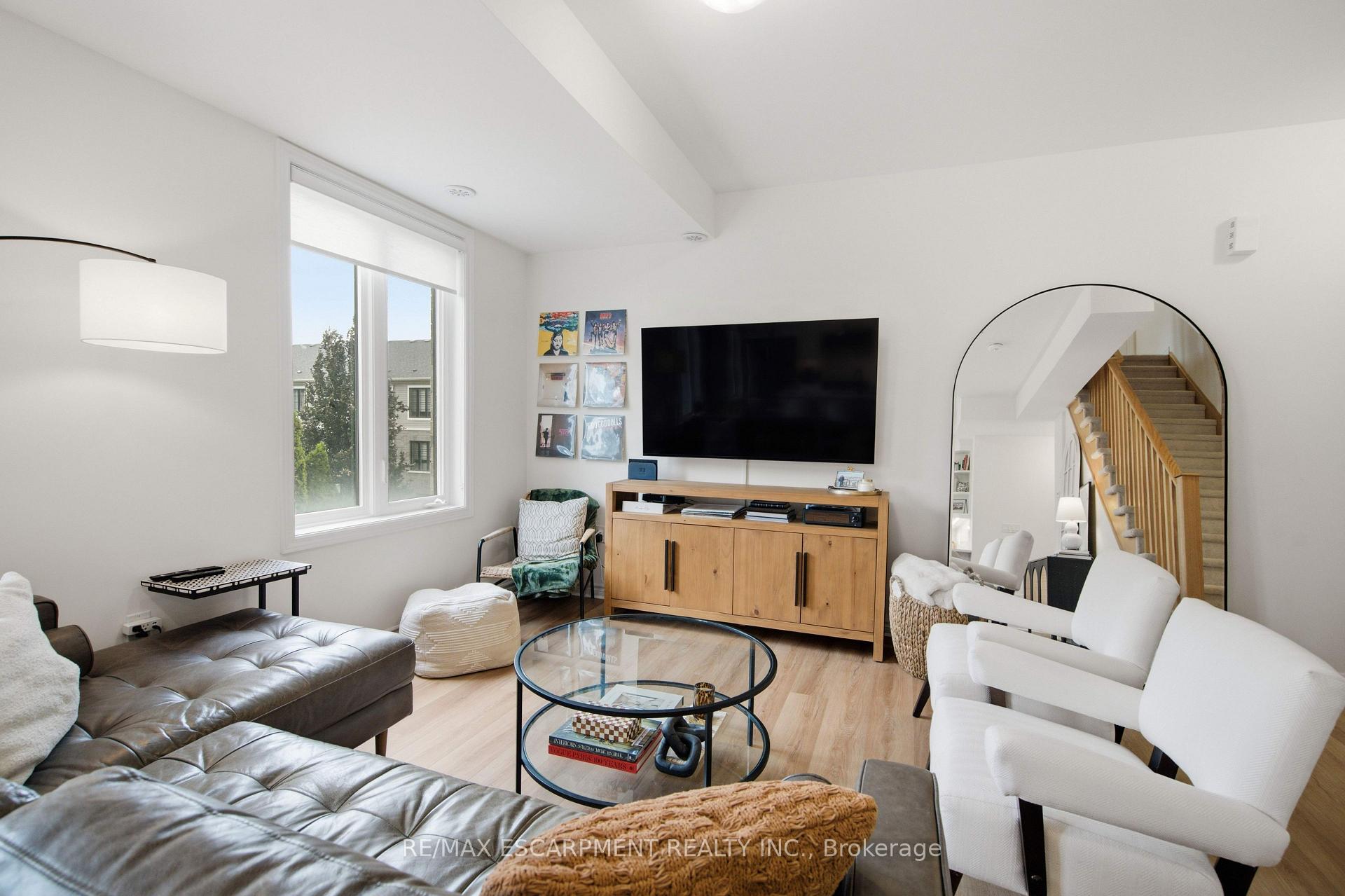 Photo 6 of Unit 49, 383 Dundas Street E, Hamilton, Waterdown — HOMEH