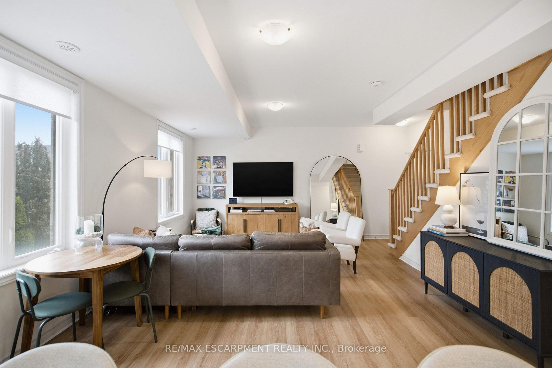 Photo 14 of Unit 49, 383 Dundas Street E, Hamilton, Waterdown — HOMEH