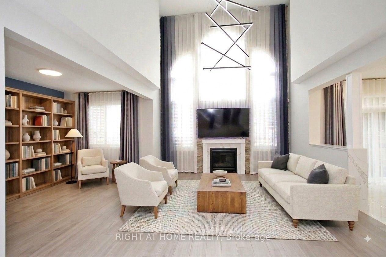 Photo 9 of 133 Woodville Drive, Vaughan, Patterson — HOMEH