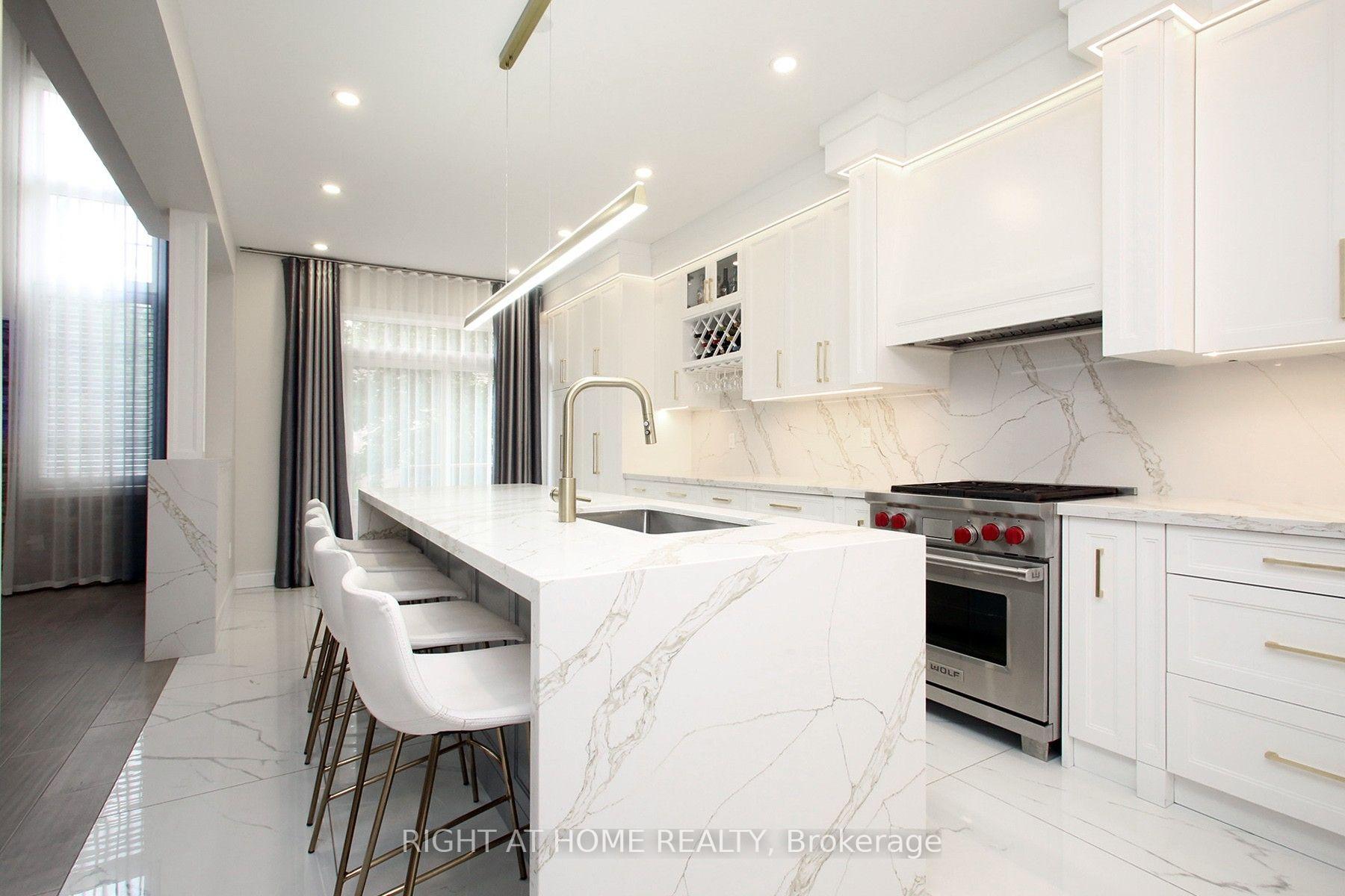 Photo 16 of 133 Woodville Drive, Vaughan, Patterson — HOMEH