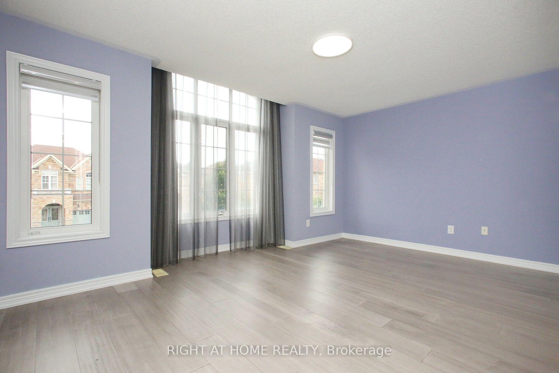 Photo 26 of 133 Woodville Drive, Vaughan, Patterson — HOMEH