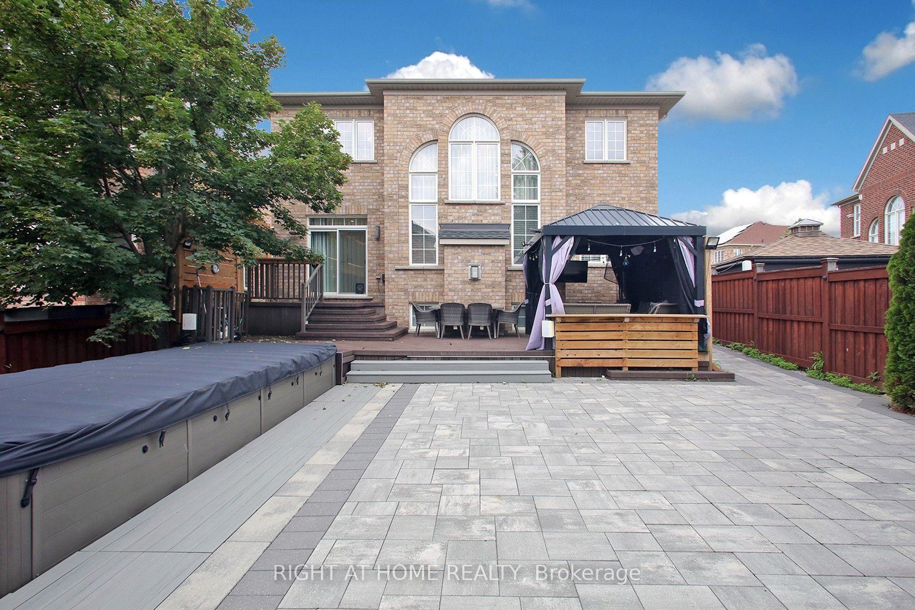 Photo 38 of 133 Woodville Drive, Vaughan, Patterson — HOMEH
