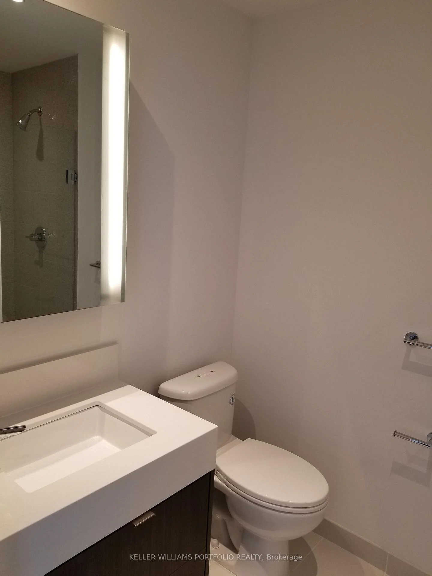 Photo 3 of Unit 4801, 10 York Street, Toronto, Waterfront Communities — HOMEH