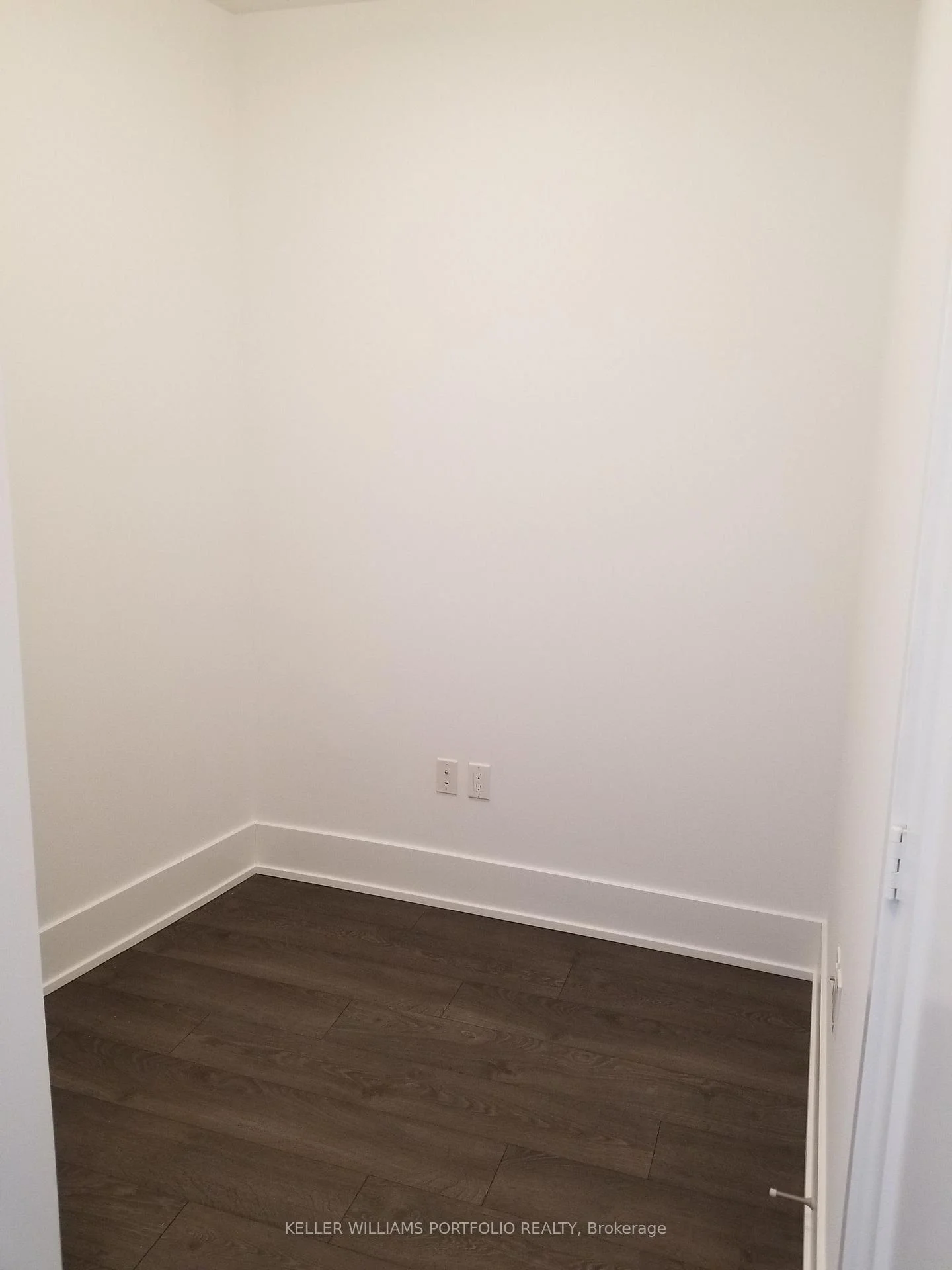 Photo 5 of Unit 4801, 10 York Street, Toronto, Waterfront Communities — HOMEH