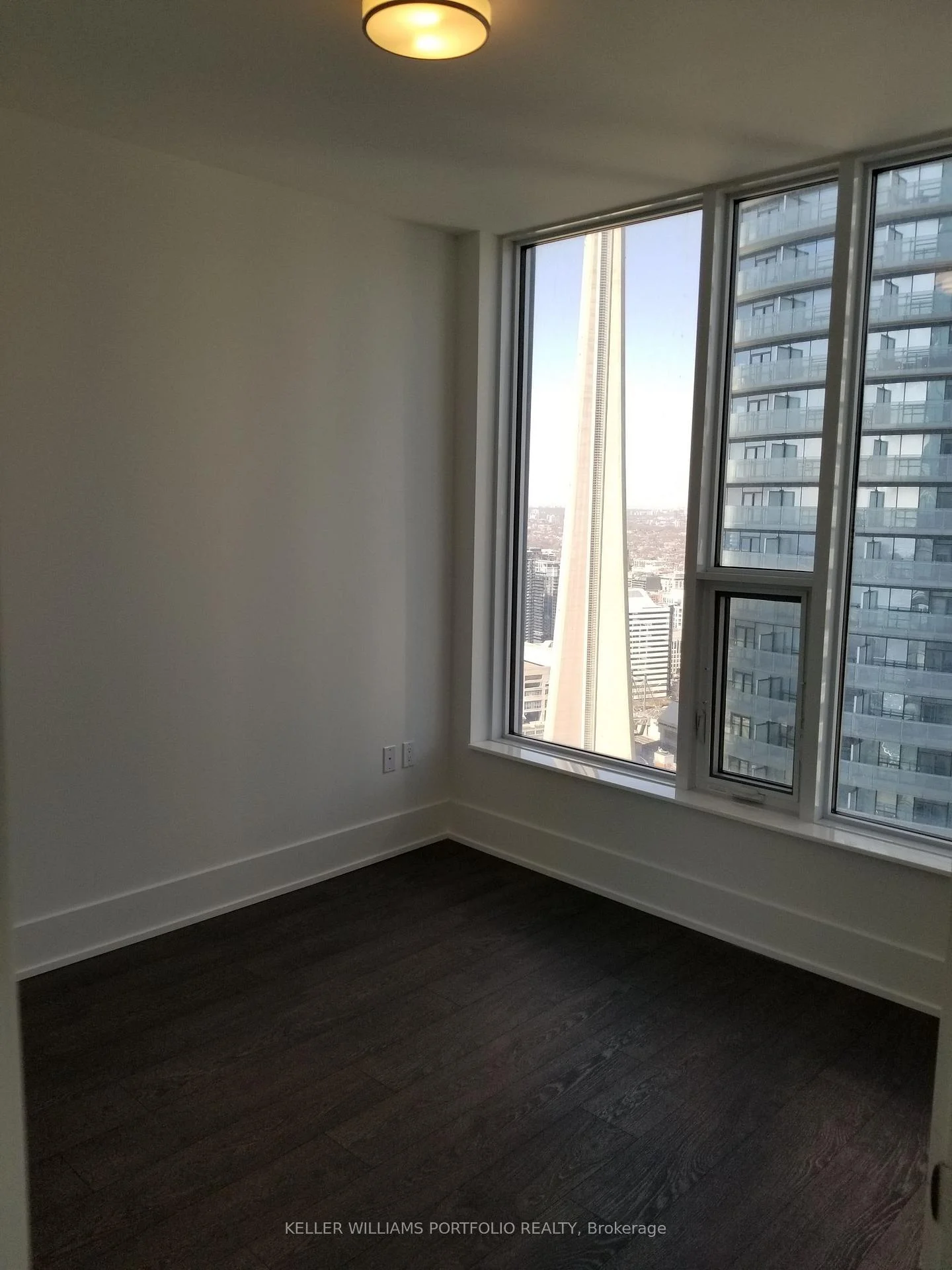 Photo 7 of Unit 4801, 10 York Street, Toronto, Waterfront Communities — HOMEH