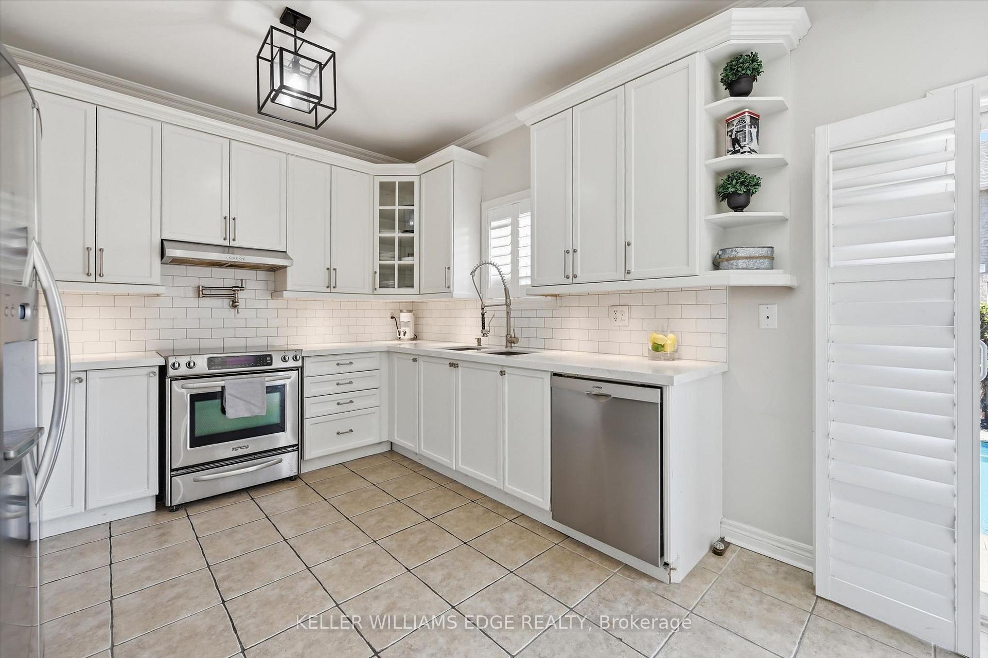 Photo 12 of 5444 Sundial Road, Burlington, Orchard — HOMEH