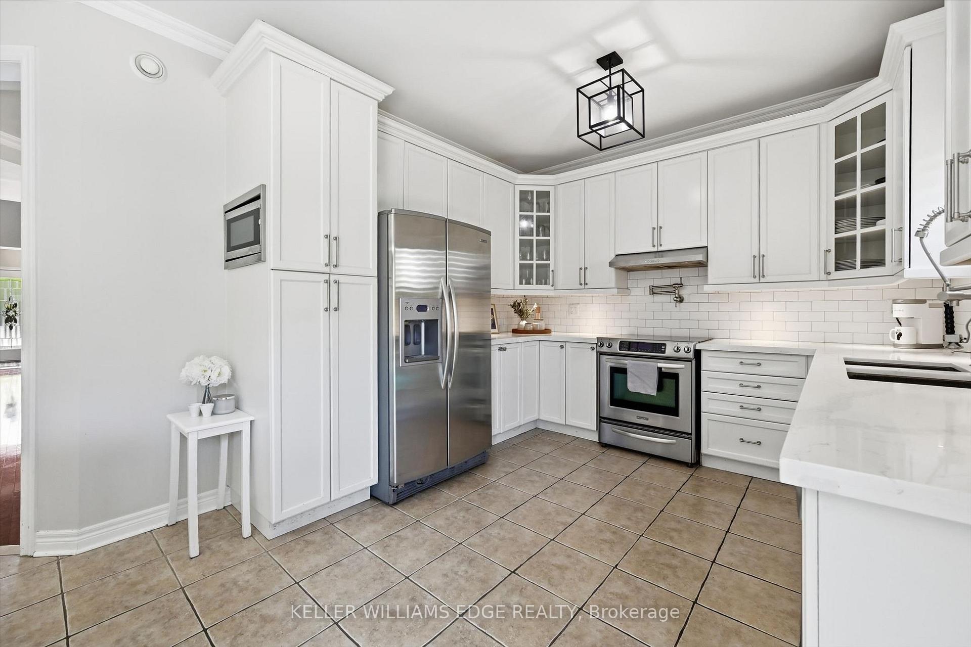 Photo 13 of 5444 Sundial Road, Burlington, Orchard — HOMEH