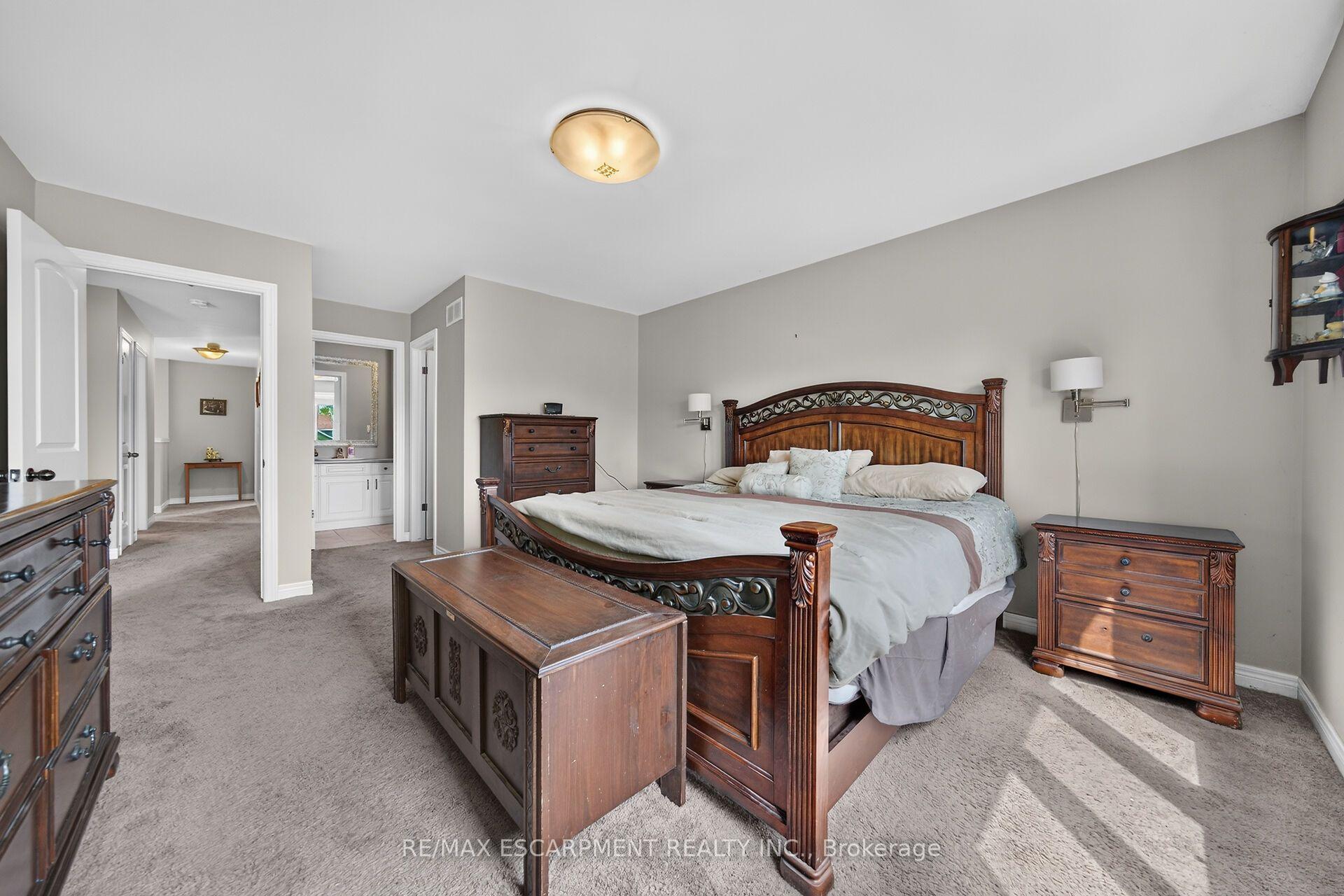 Photo 29 of 17 Grantham Avenue S, St. Catharines, E. Chester — HOMEH
