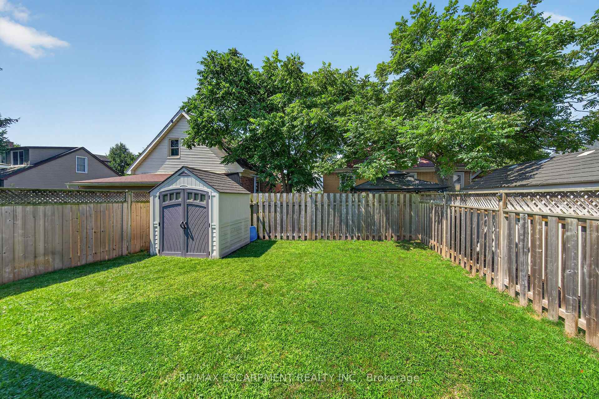 Photo 47 of 17 Grantham Avenue S, St. Catharines, E. Chester — HOMEH