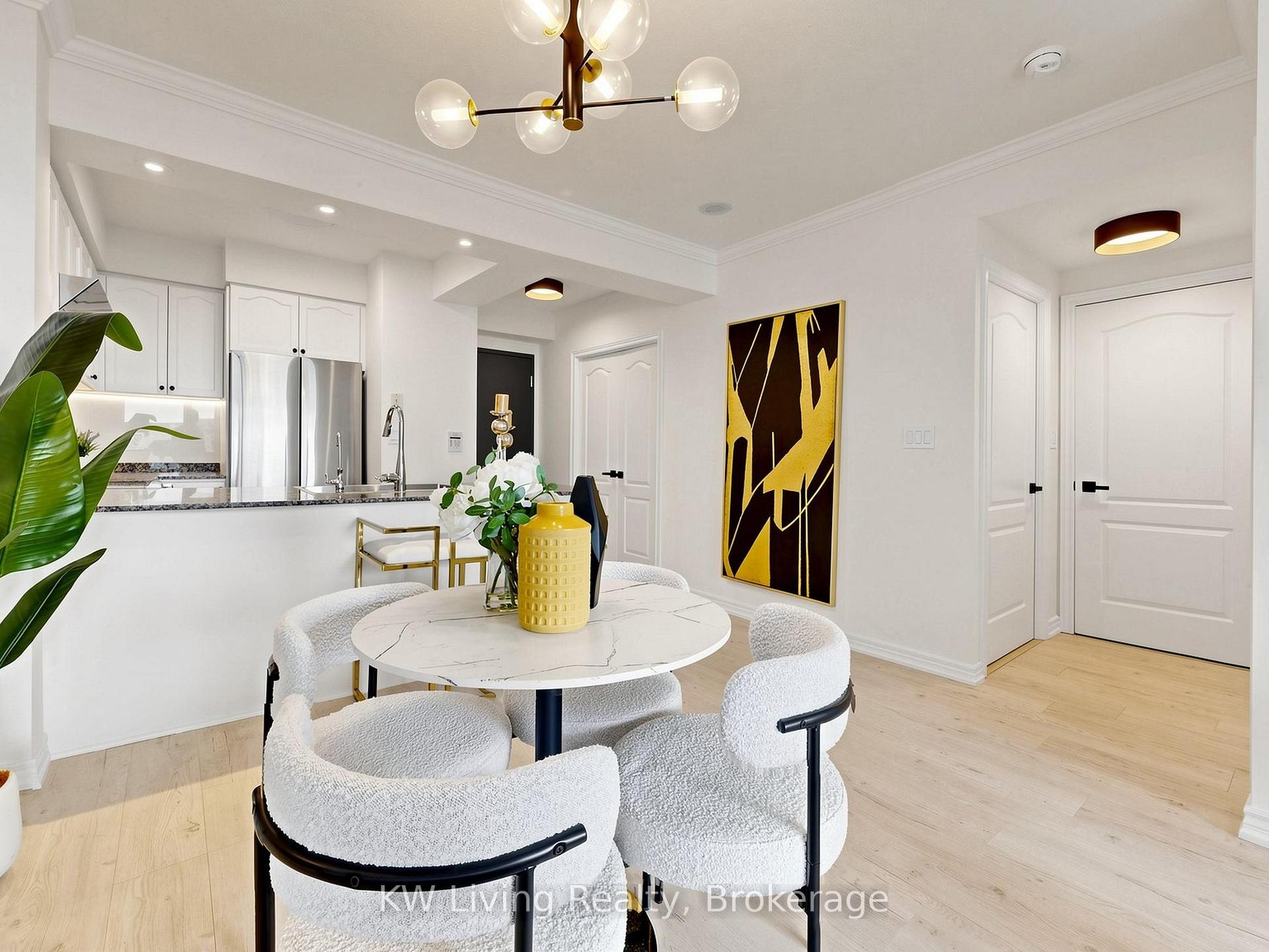 Photo 3 of Unit 1010, 100 Promenade Circle, Vaughan, Brownridge — HOMEH