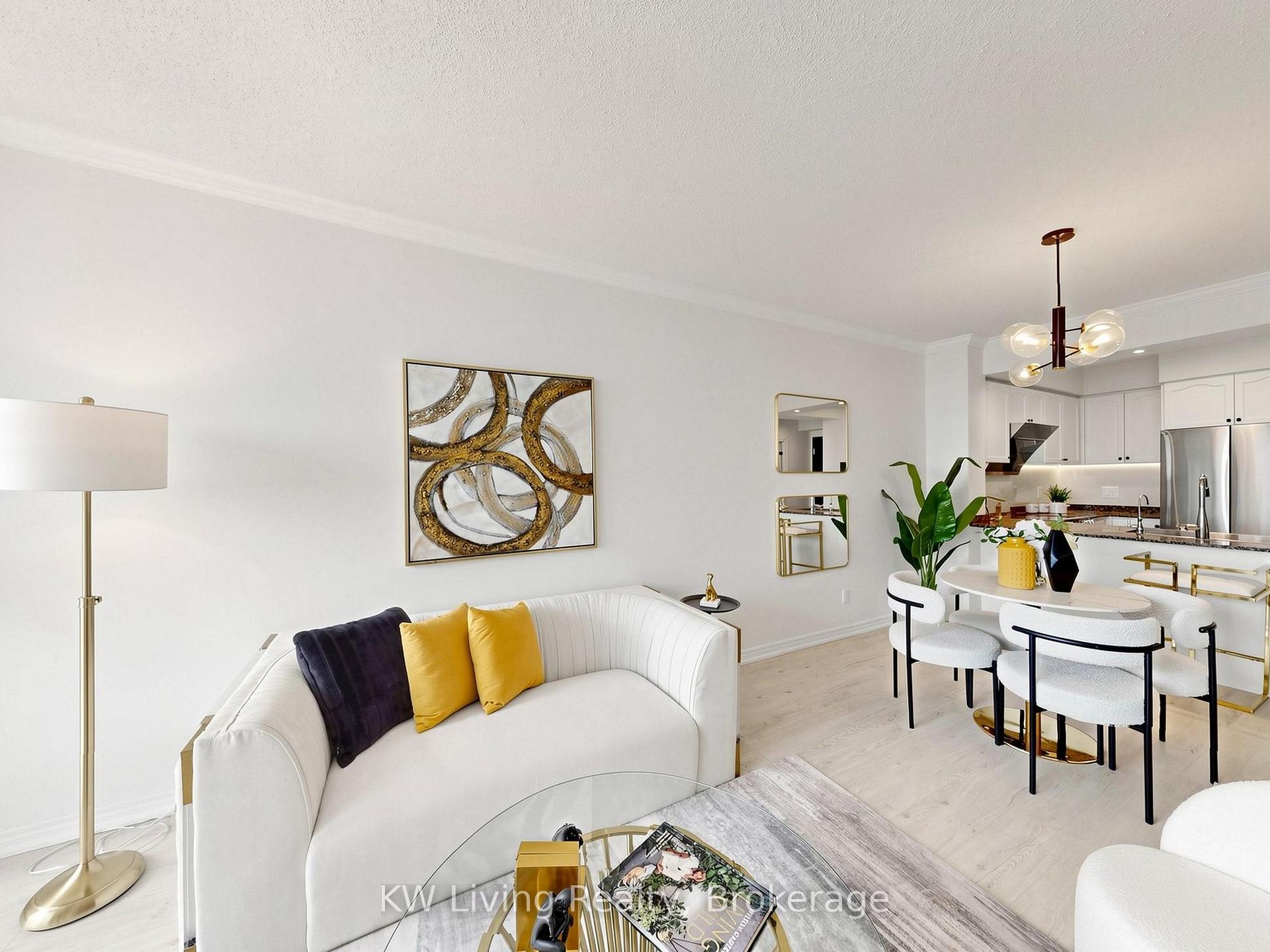 Photo 4 of Unit 1010, 100 Promenade Circle, Vaughan, Brownridge — HOMEH