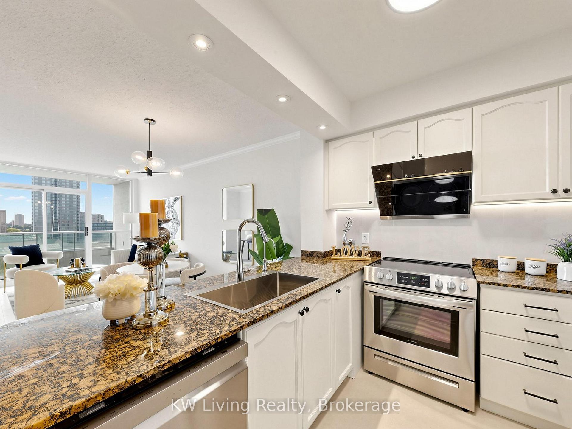 Photo 6 of Unit 1010, 100 Promenade Circle, Vaughan, Brownridge — HOMEH