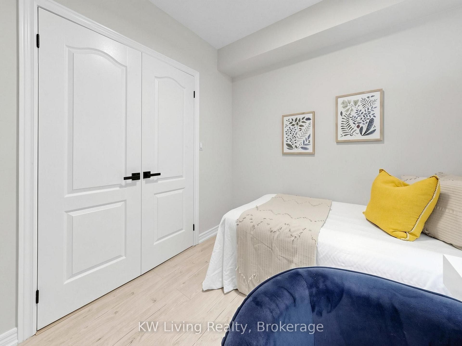 Photo 14 of Unit 1010, 100 Promenade Circle, Vaughan, Brownridge — HOMEH