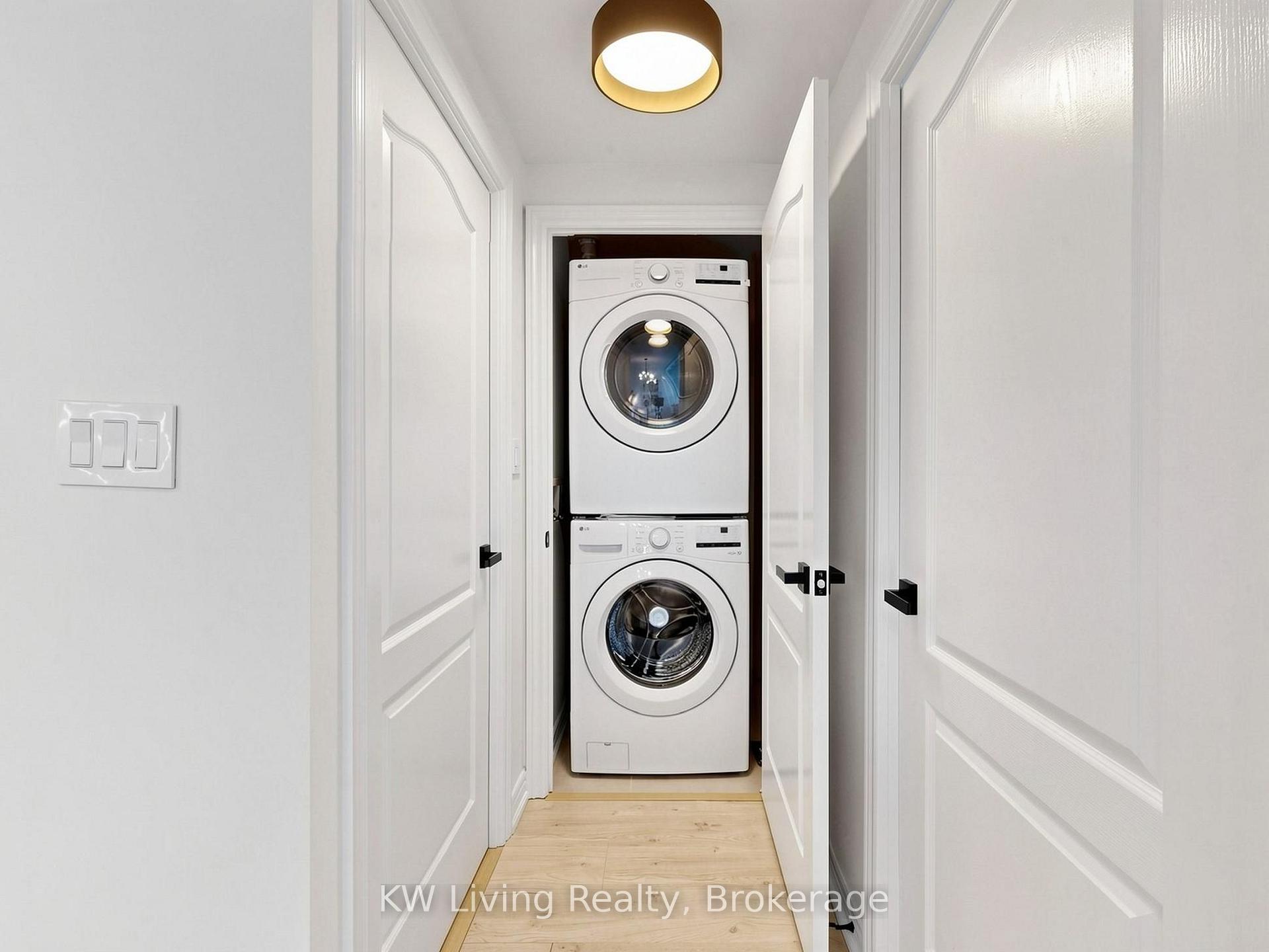 Photo 17 of Unit 1010, 100 Promenade Circle, Vaughan, Brownridge — HOMEH