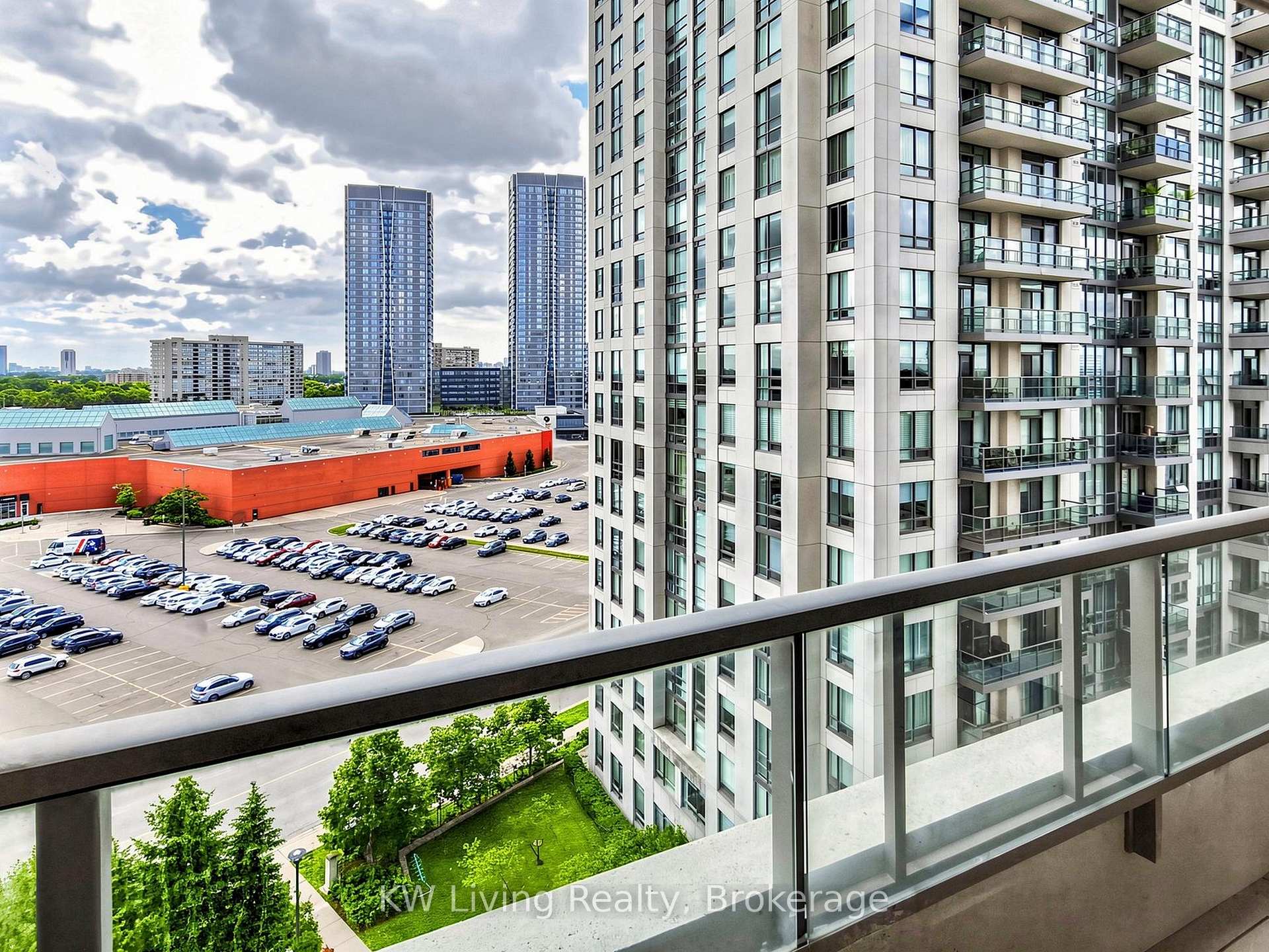 Photo 20 of Unit 1010, 100 Promenade Circle, Vaughan, Brownridge — HOMEH