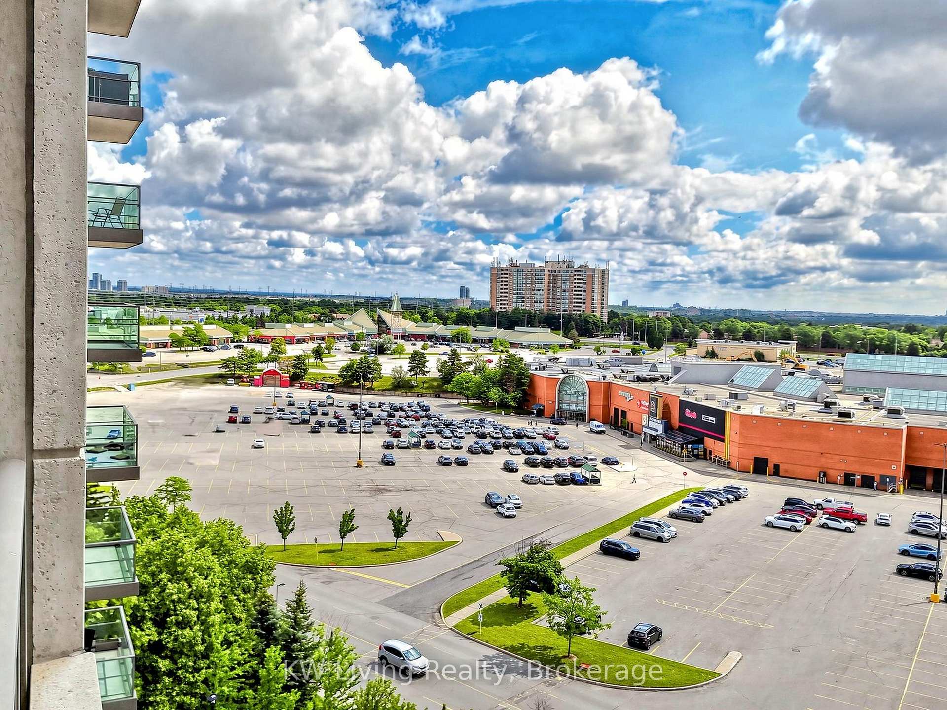 Photo 21 of Unit 1010, 100 Promenade Circle, Vaughan, Brownridge — HOMEH