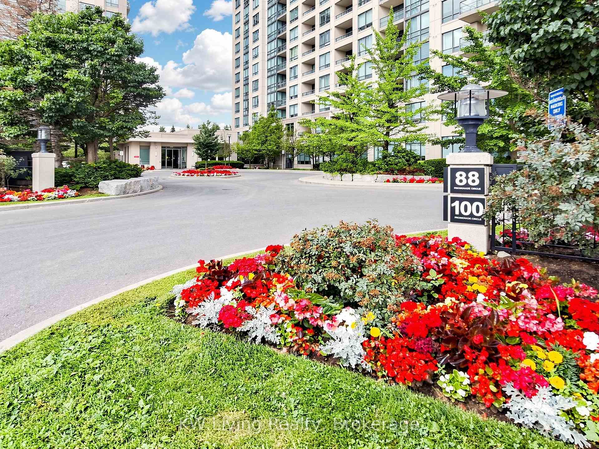Photo 30 of Unit 1010, 100 Promenade Circle, Vaughan, Brownridge — HOMEH