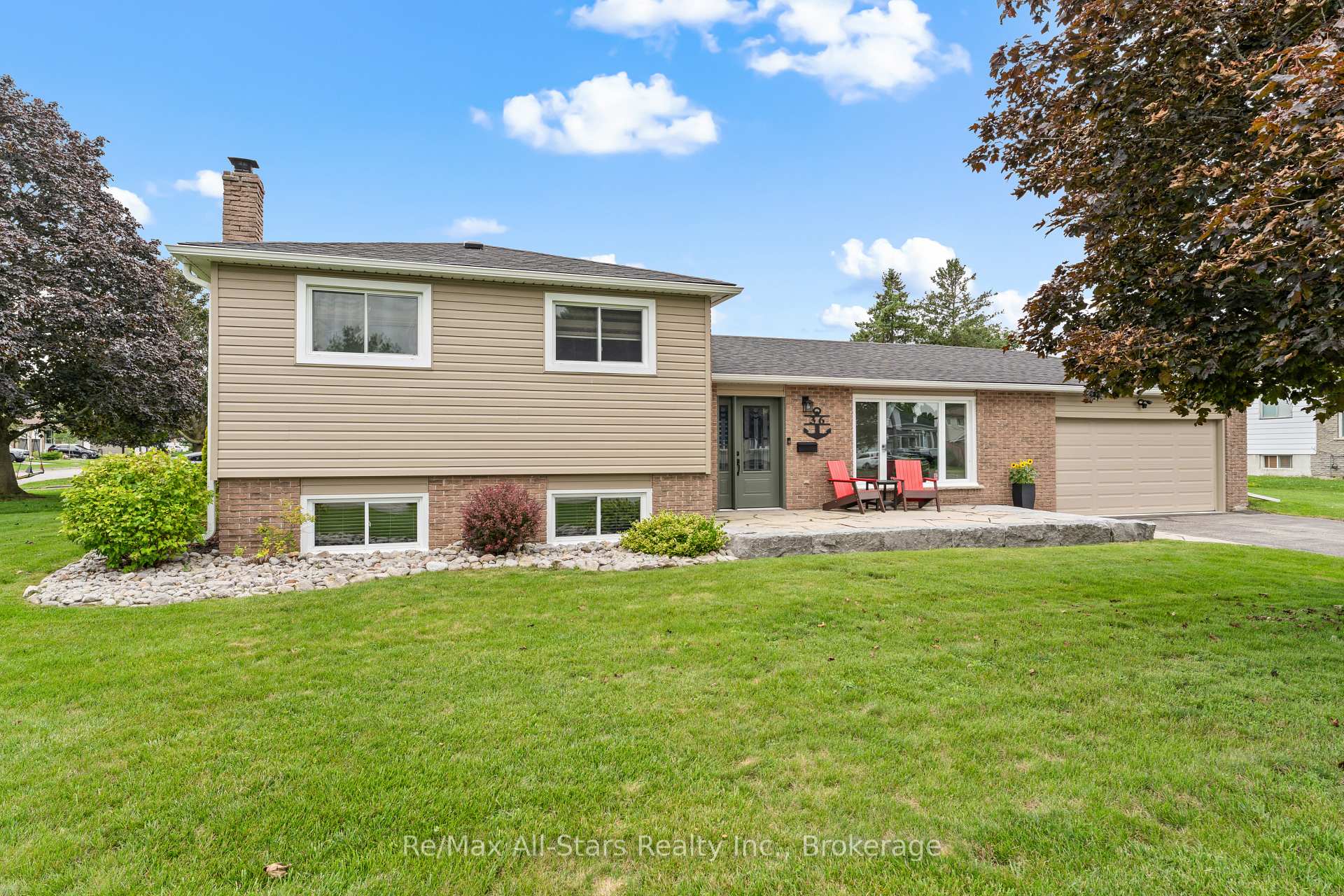 Photo 1 of 36 Edgewood Drive, Kawartha Lakes, Lindsay — HOMEH