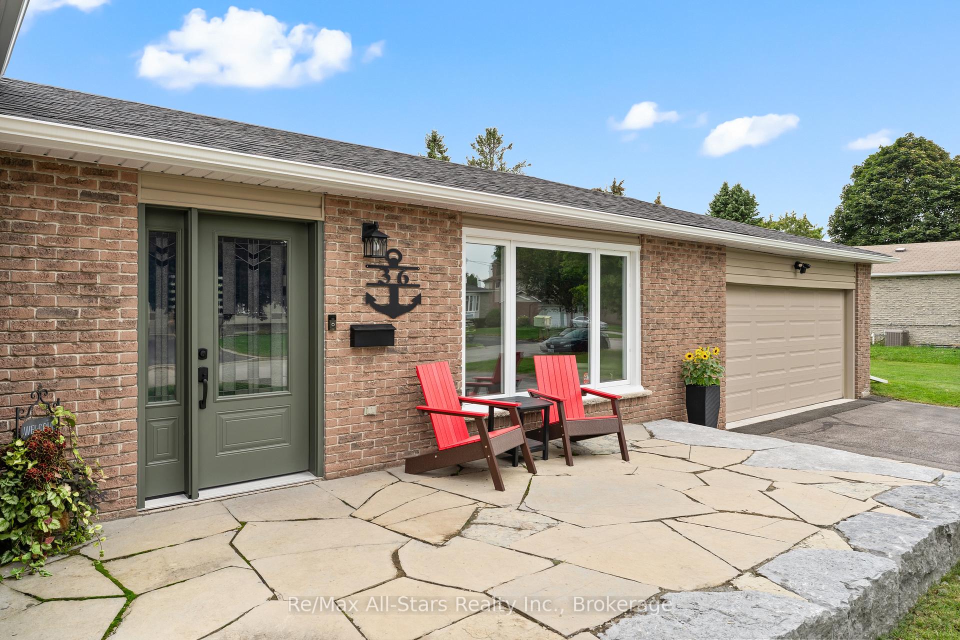 Photo 4 of 36 Edgewood Drive, Kawartha Lakes, Lindsay — HOMEH