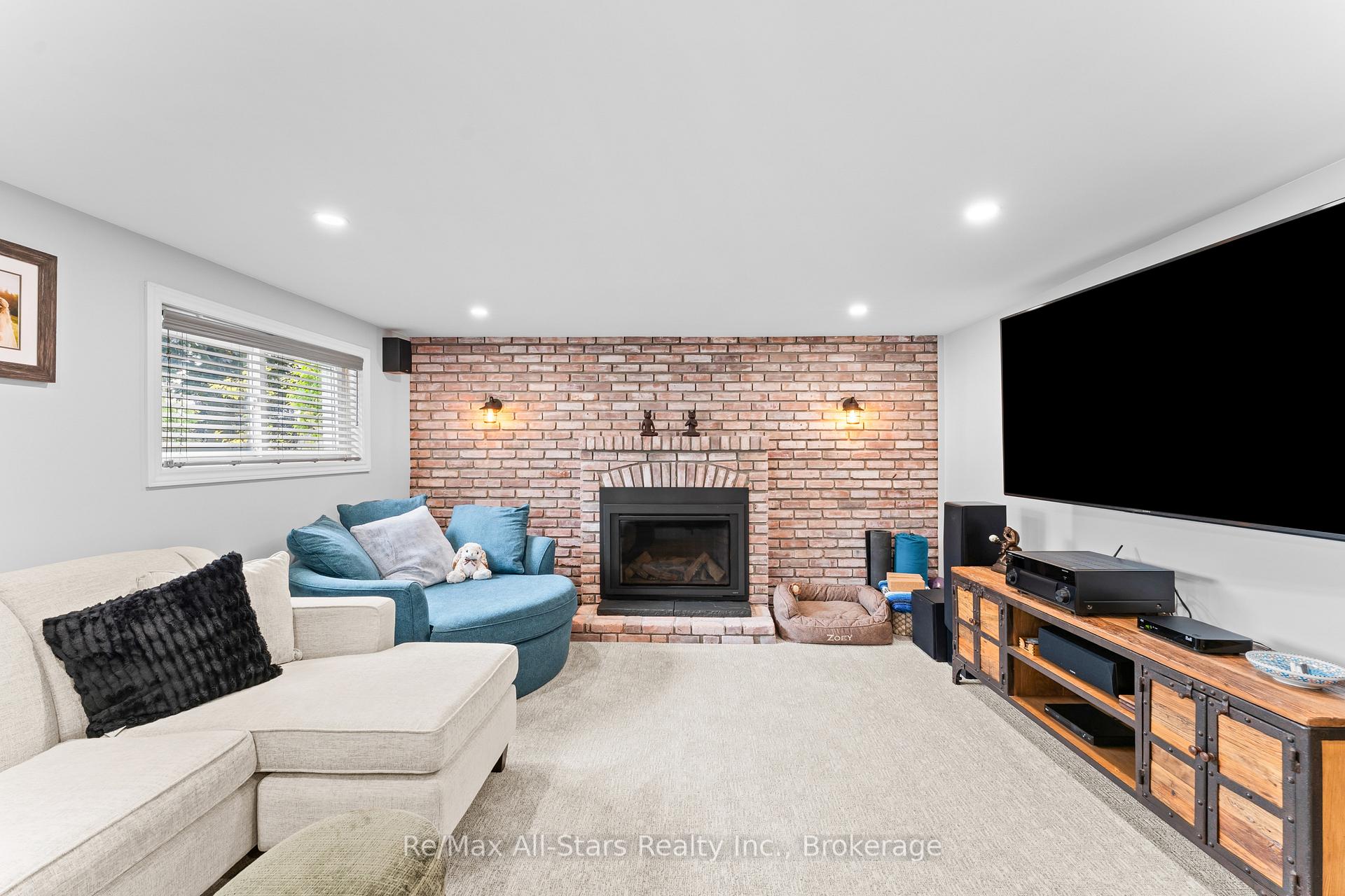 Photo 28 of 36 Edgewood Drive, Kawartha Lakes, Lindsay — HOMEH