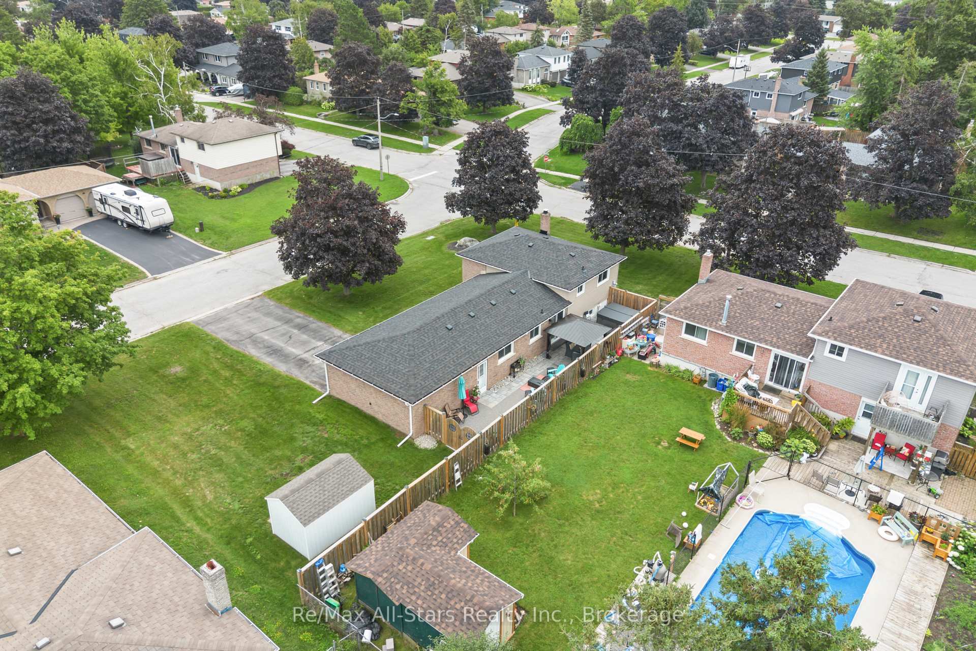 Photo 48 of 36 Edgewood Drive, Kawartha Lakes, Lindsay — HOMEH