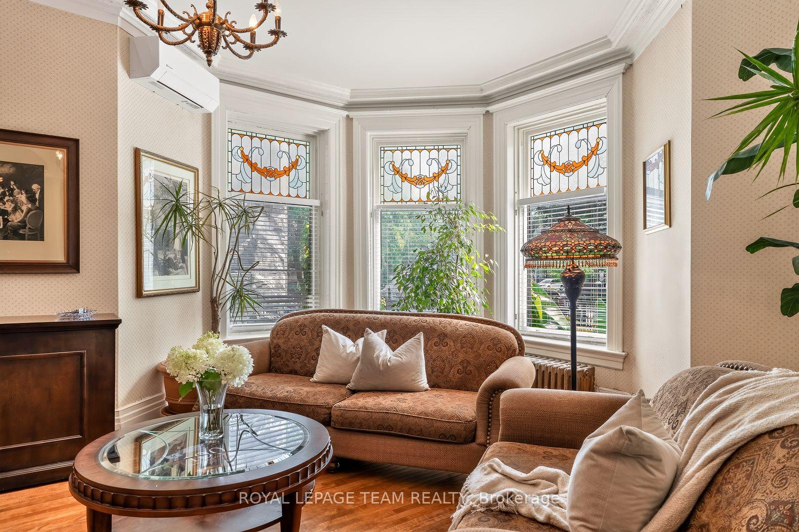 Photo 5 of 525 King Edward Avenue, Ottawa, Sandy Hill — HOMEH
