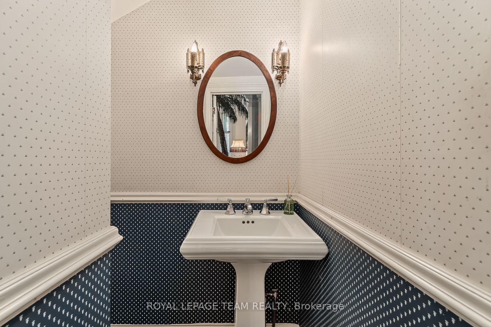 Photo 8 of 525 King Edward Avenue, Ottawa, Sandy Hill — HOMEH