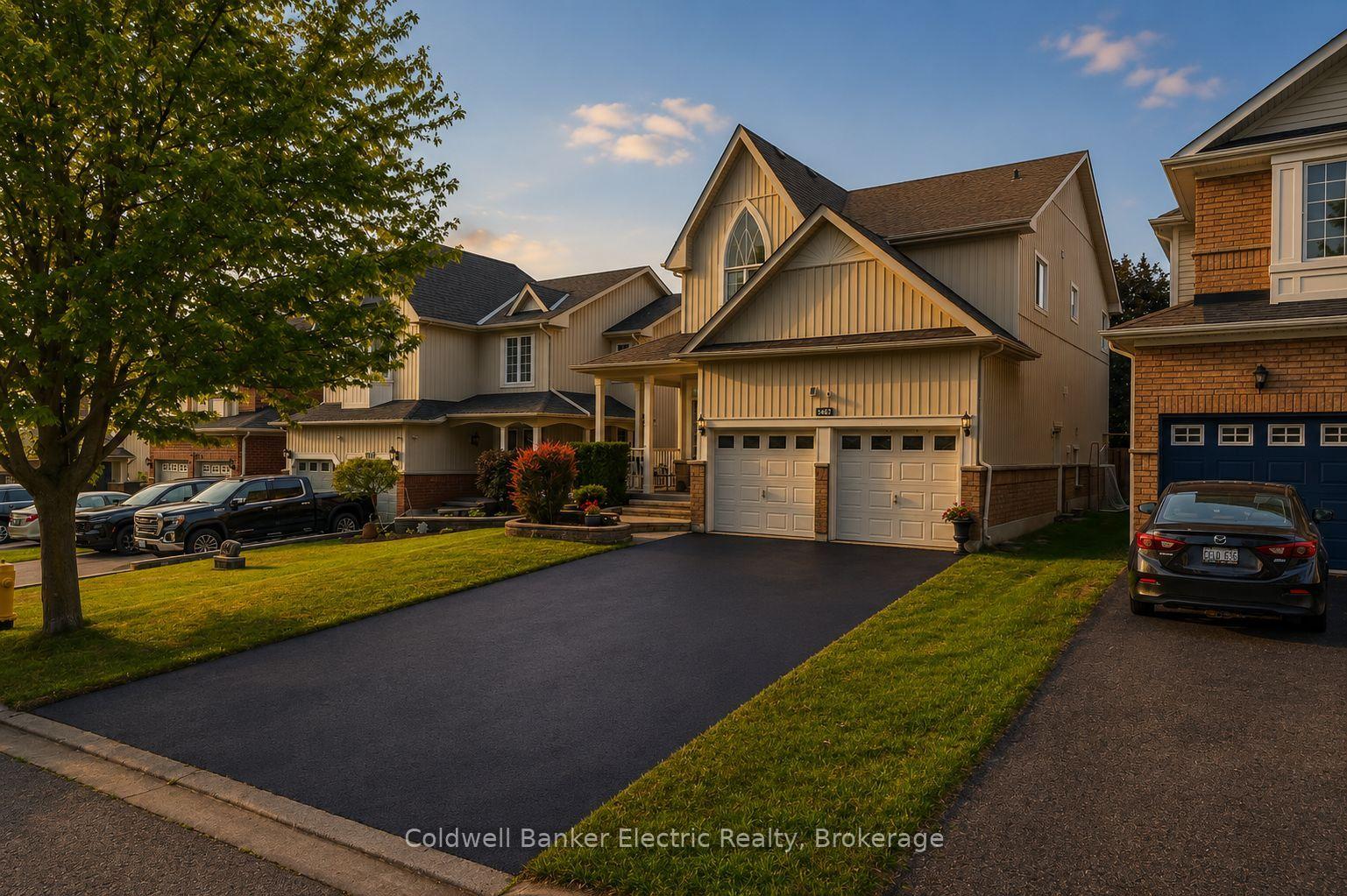 Photo 2 of 1407 Ashgrove Crescent, Oshawa, Pinecrest — HOMEH