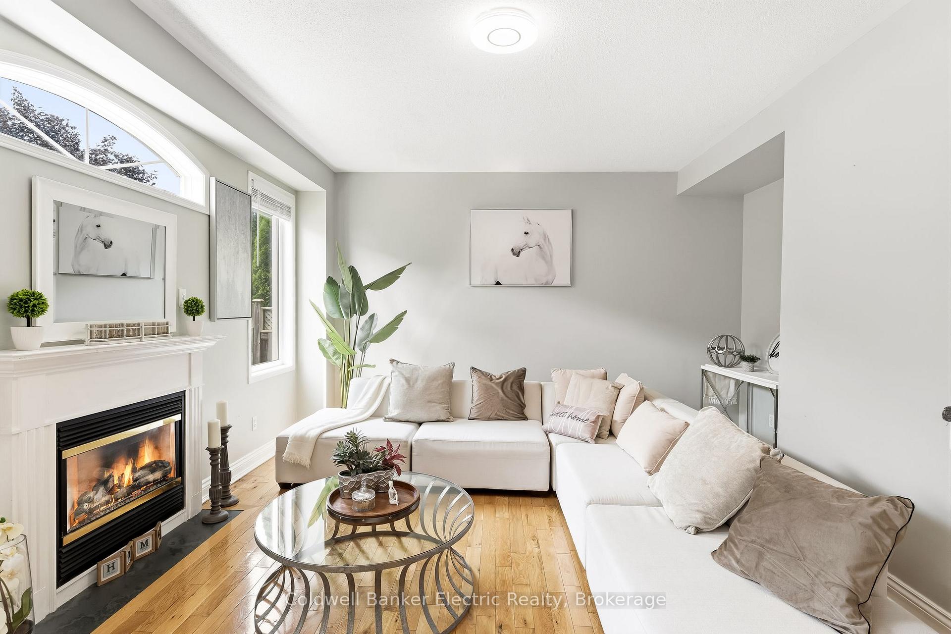Photo 11 of 1407 Ashgrove Crescent, Oshawa, Pinecrest — HOMEH