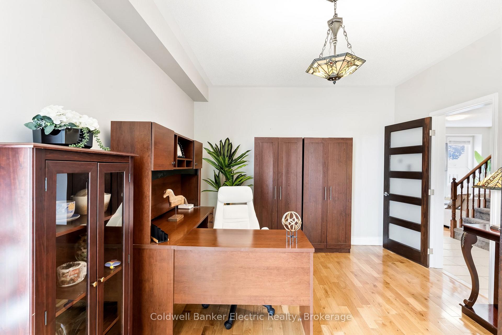 Photo 21 of 1407 Ashgrove Crescent, Oshawa, Pinecrest — HOMEH